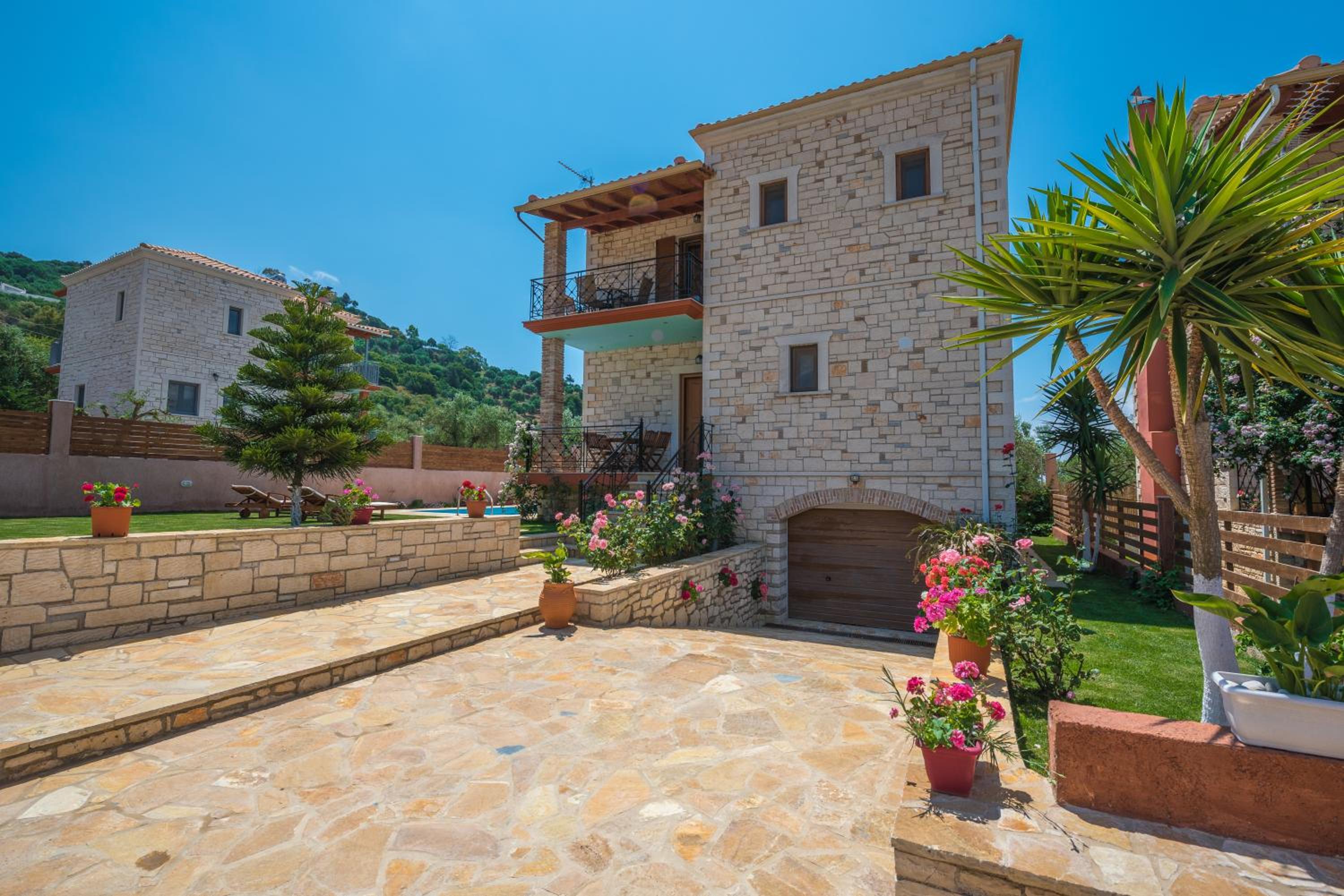 Dreamland Villas