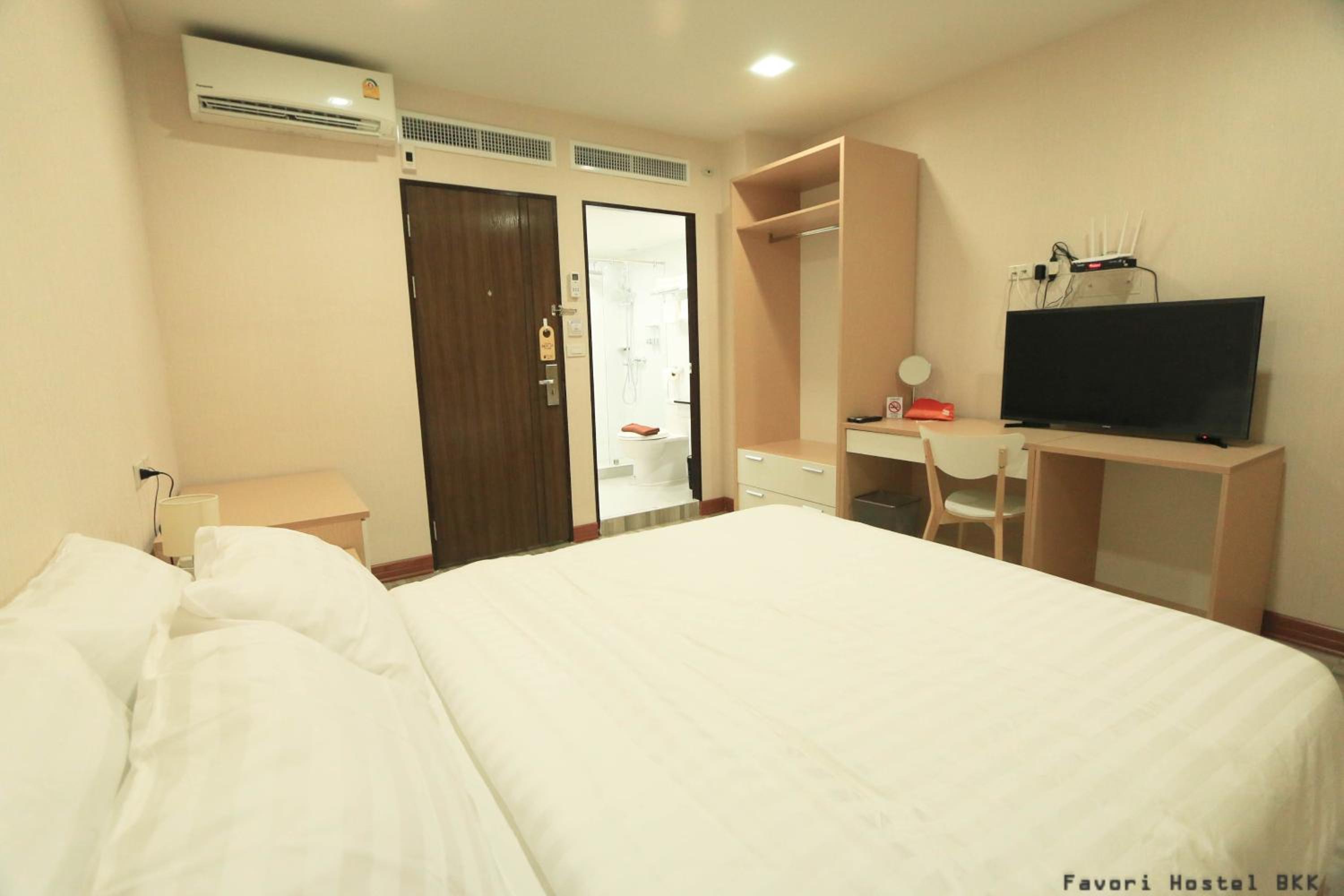 Favori Hostel Bangkok Surawong