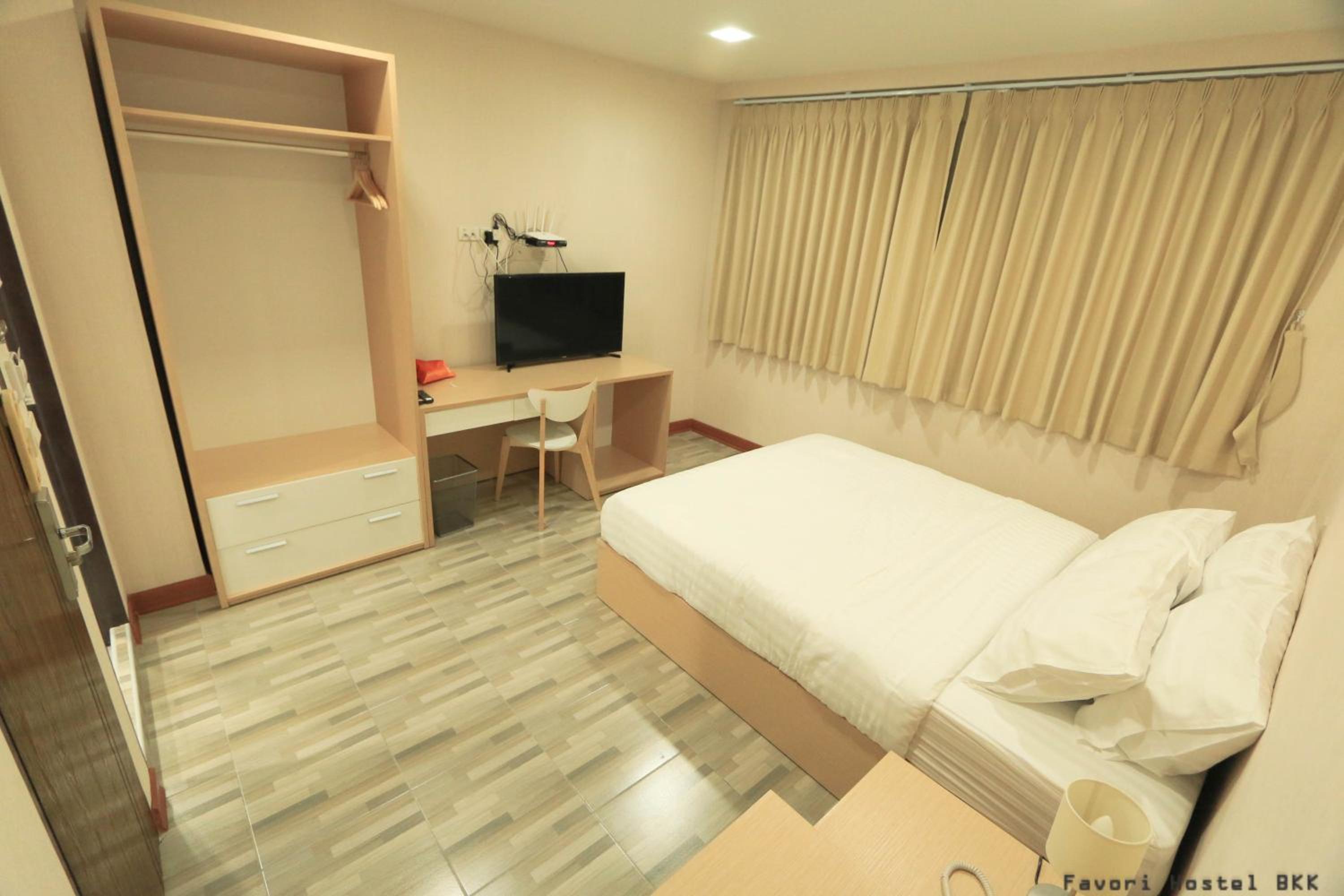 Favori Hostel Bangkok Surawong