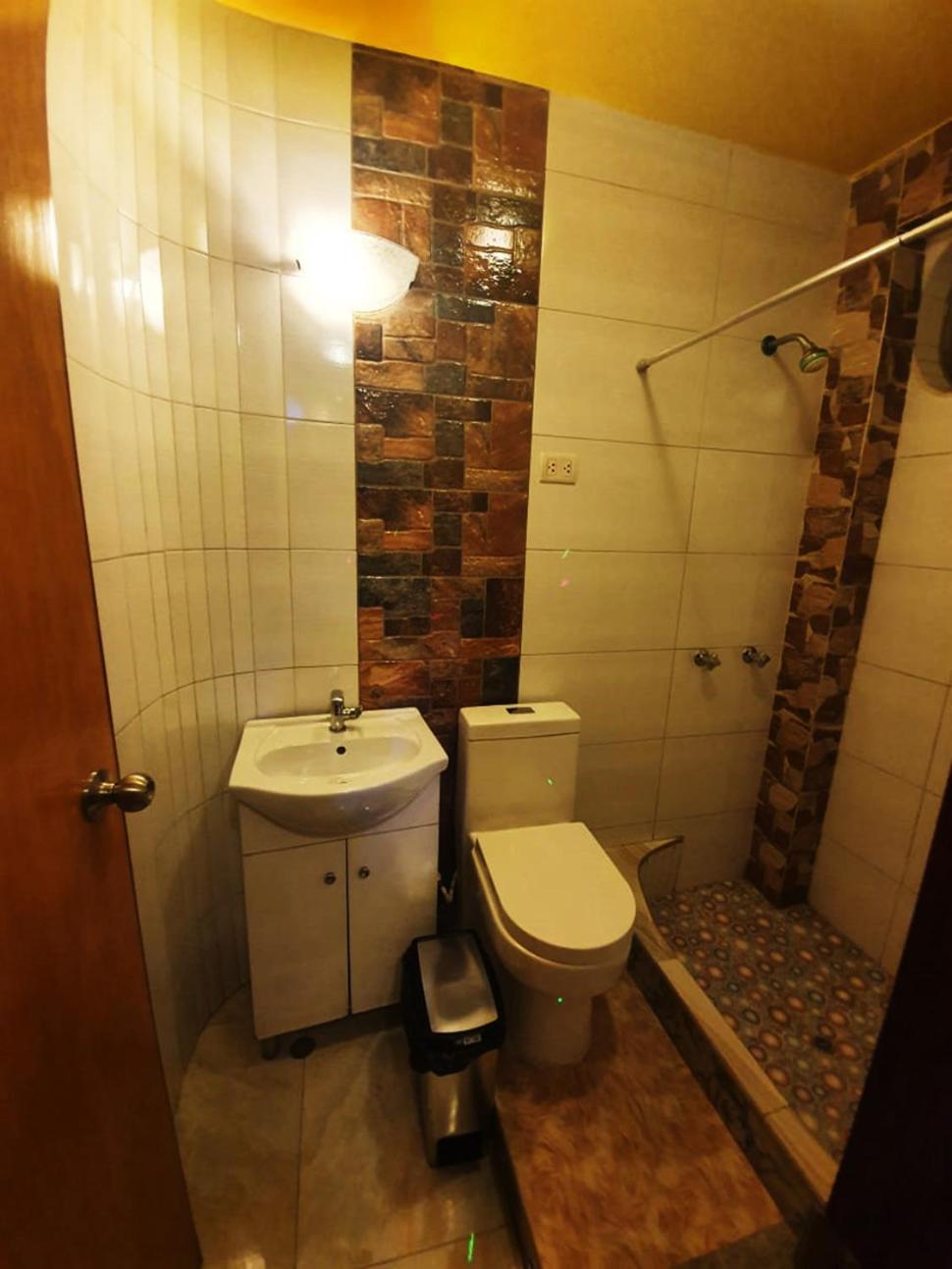 HOSTAL EL TORNILLO 3
