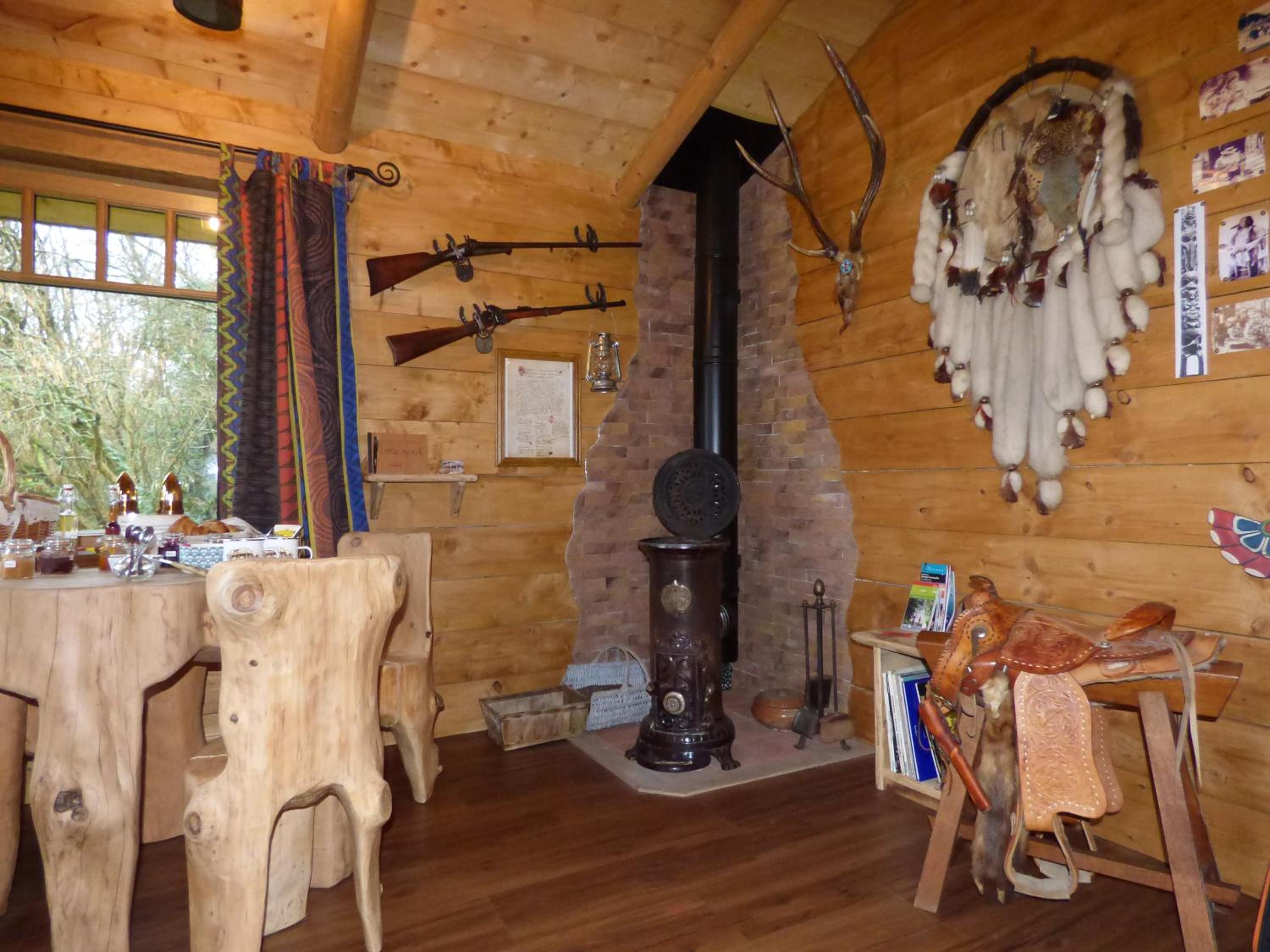 Chambre d'hôte atypique "trappeur" West little ranch view 3