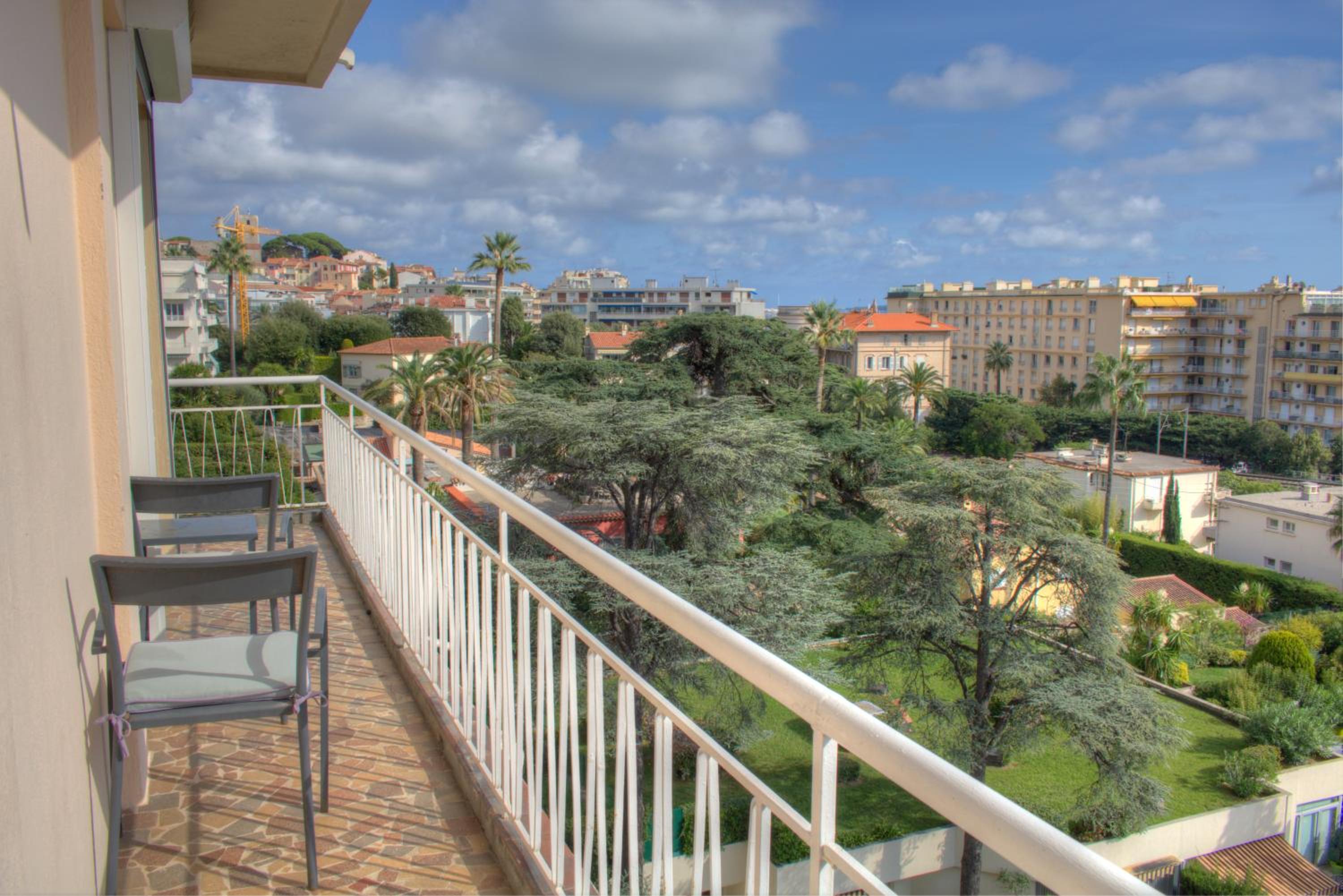 BEL APPARTEMENT PROCHE PLAGE ET CENTRE VILLE photo 2