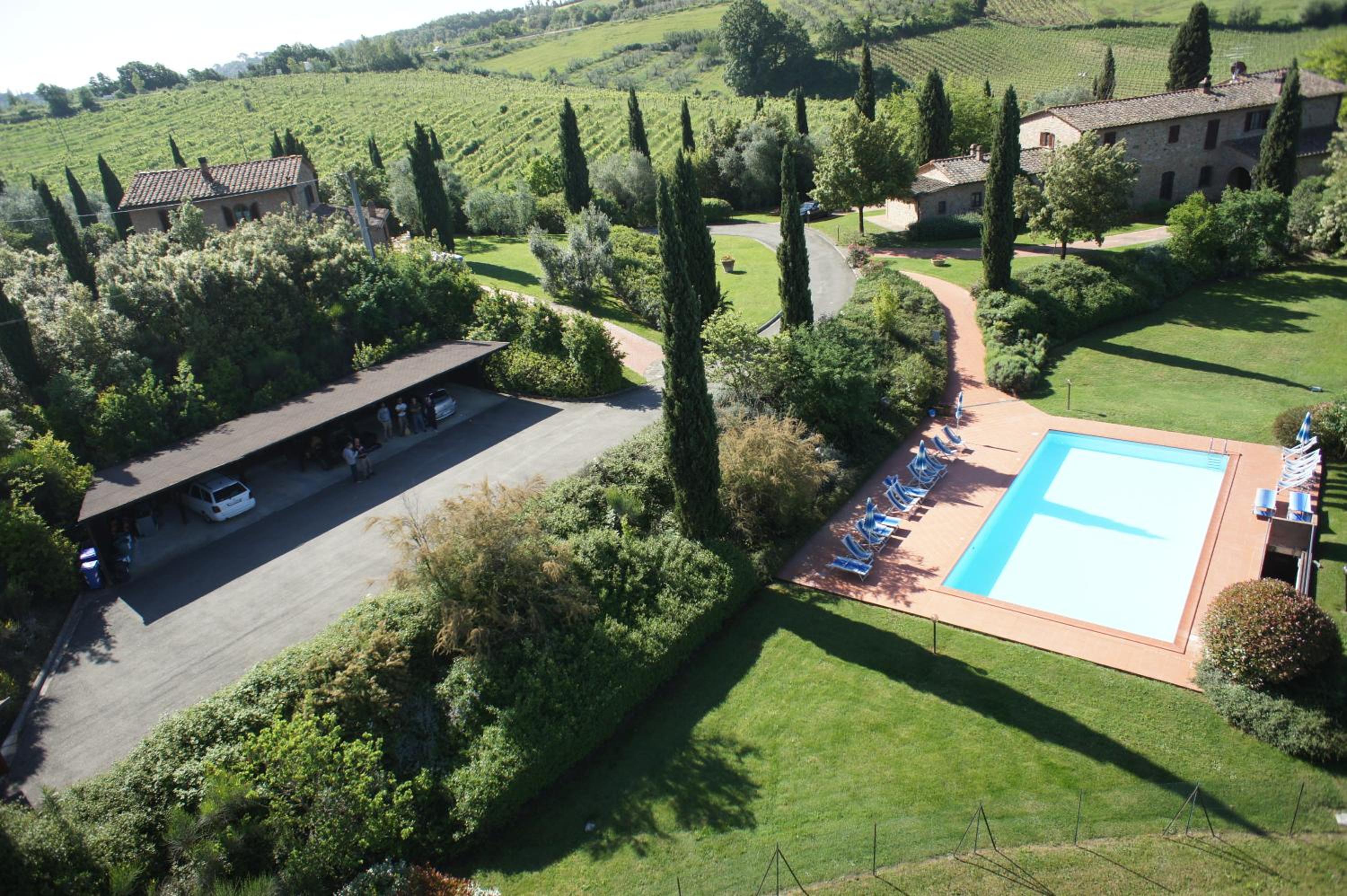 Podere Fignano, holiday home - apartments, renovated 2024