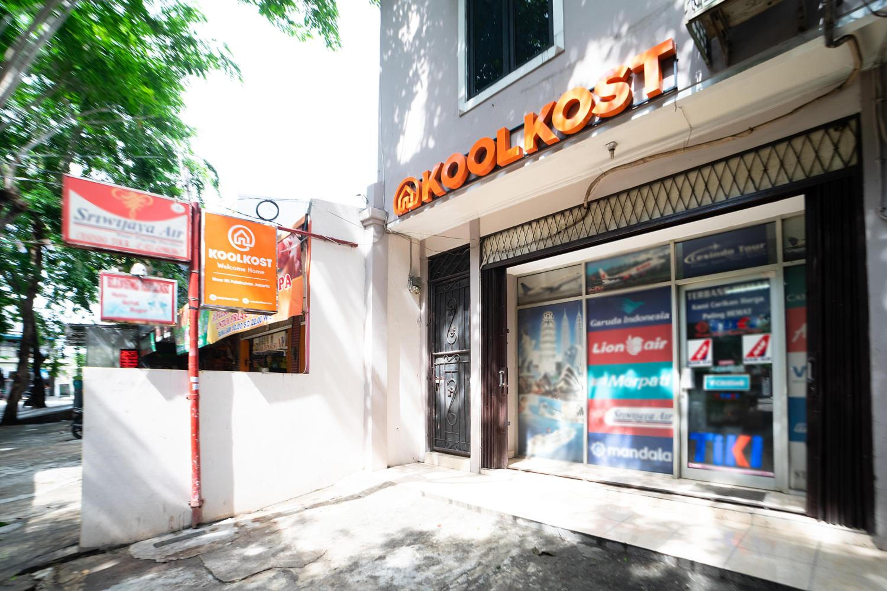 KoolKost near RS Pelabuhan Jakarta - Minimum Stay 6 Nights