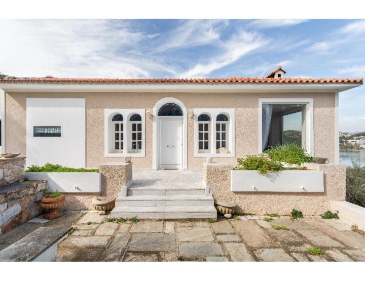 Artemis Villa near Athens Airport view 5
