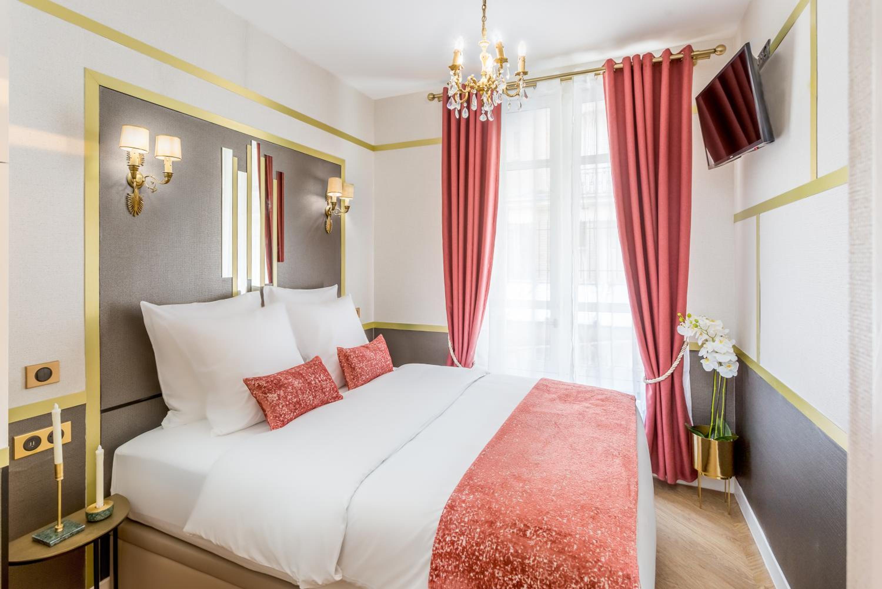 Luxury 2 Bedroom 2 Bathroom With AC -Eiffel Tower