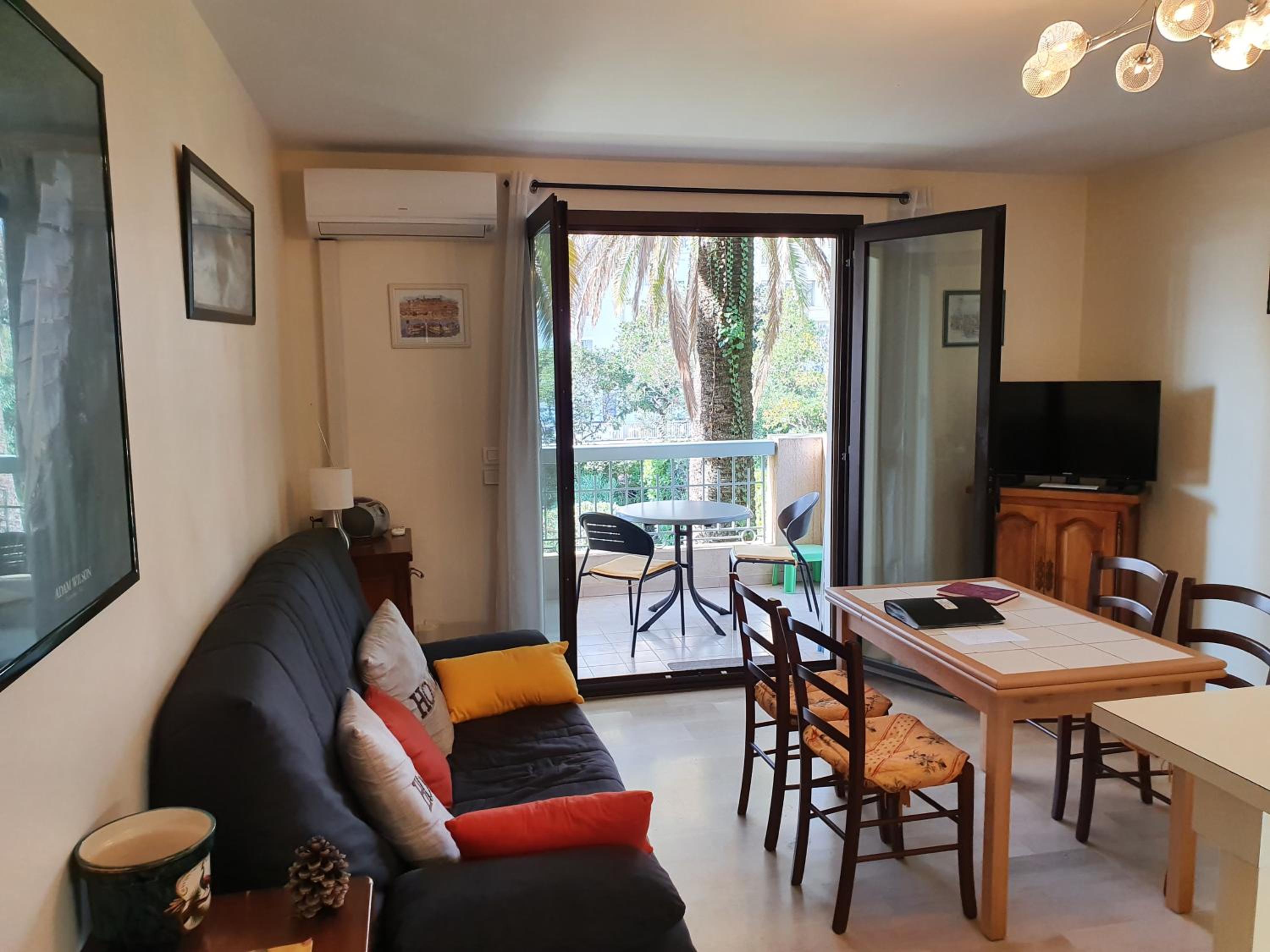 Centre Cannes beau deux pièces près de tout à pied photo 2