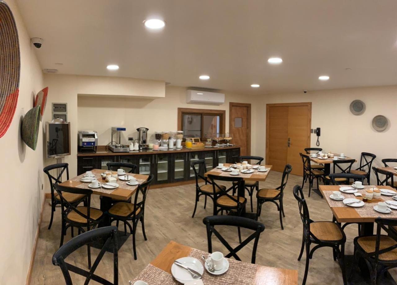 restaurant