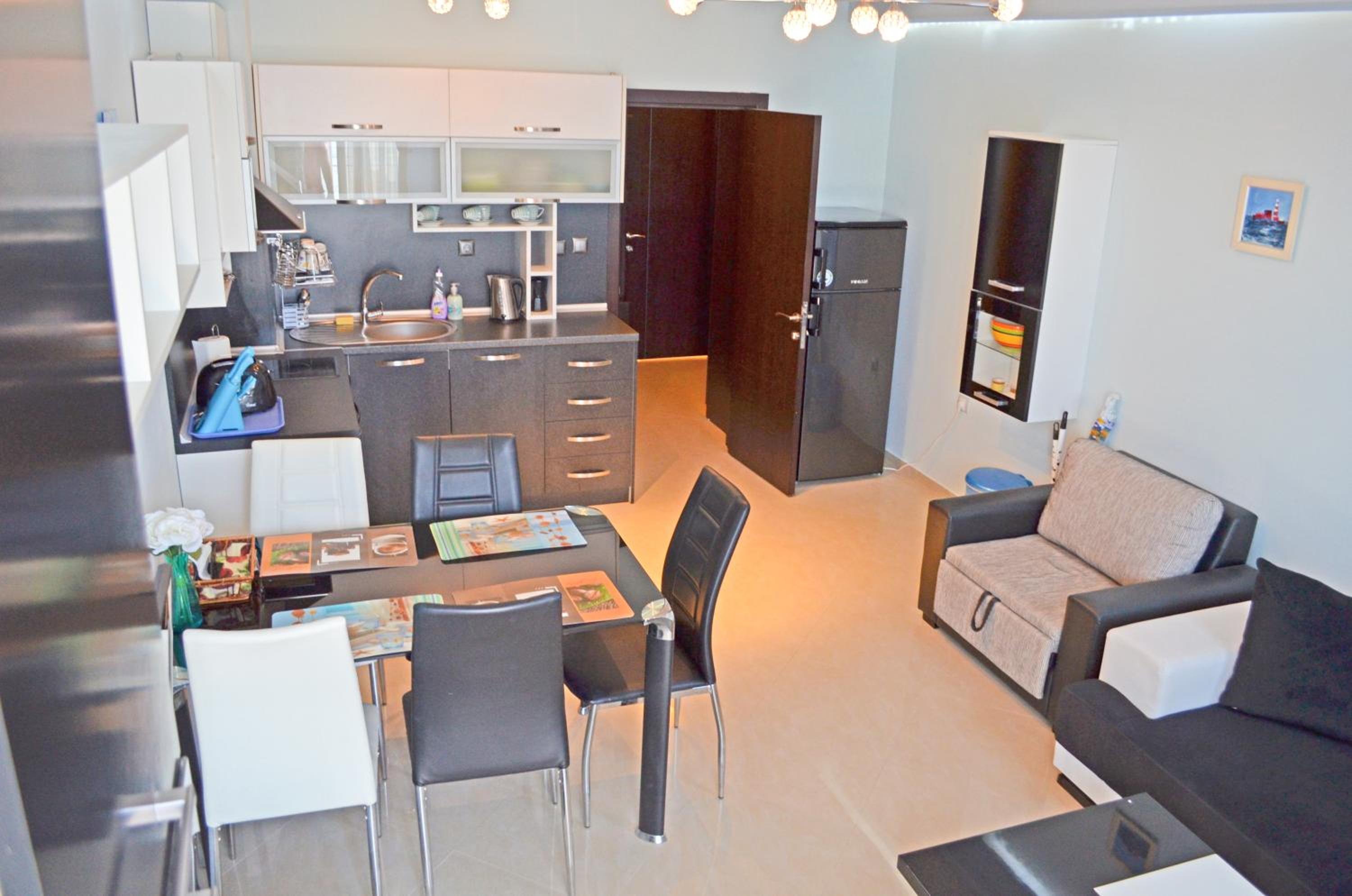 Akra Apartments