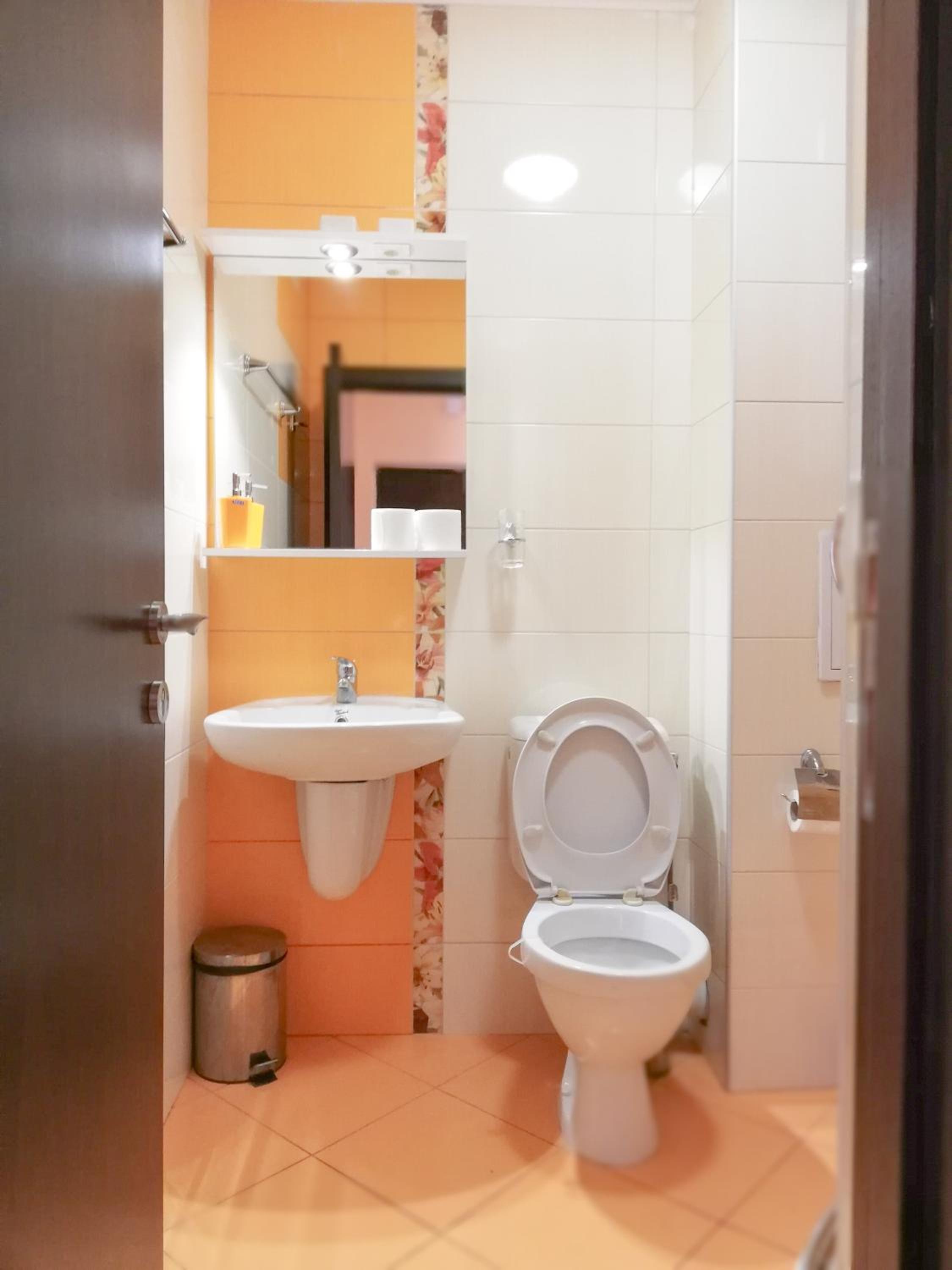 Akra Apartments