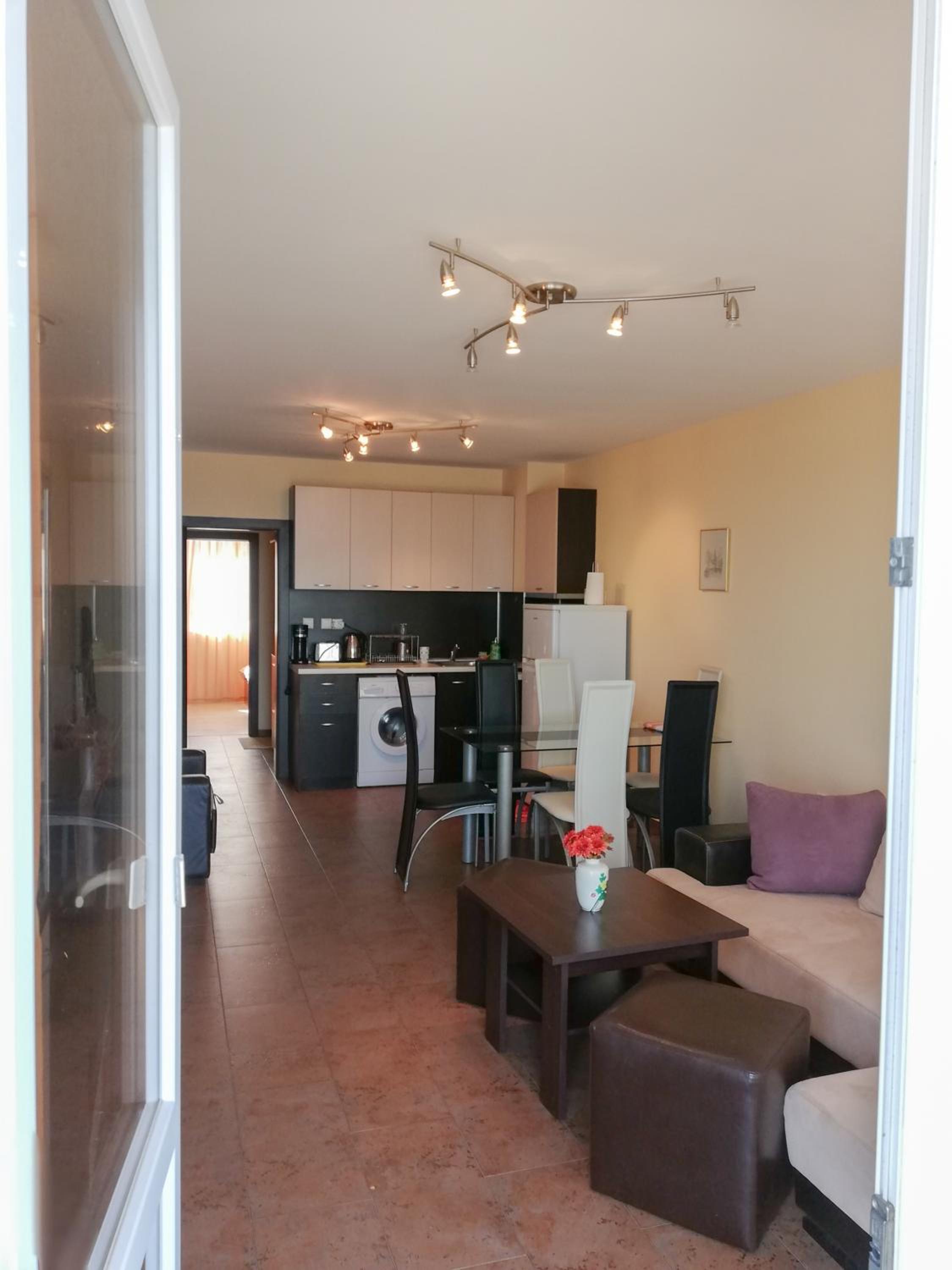 Akra Apartments