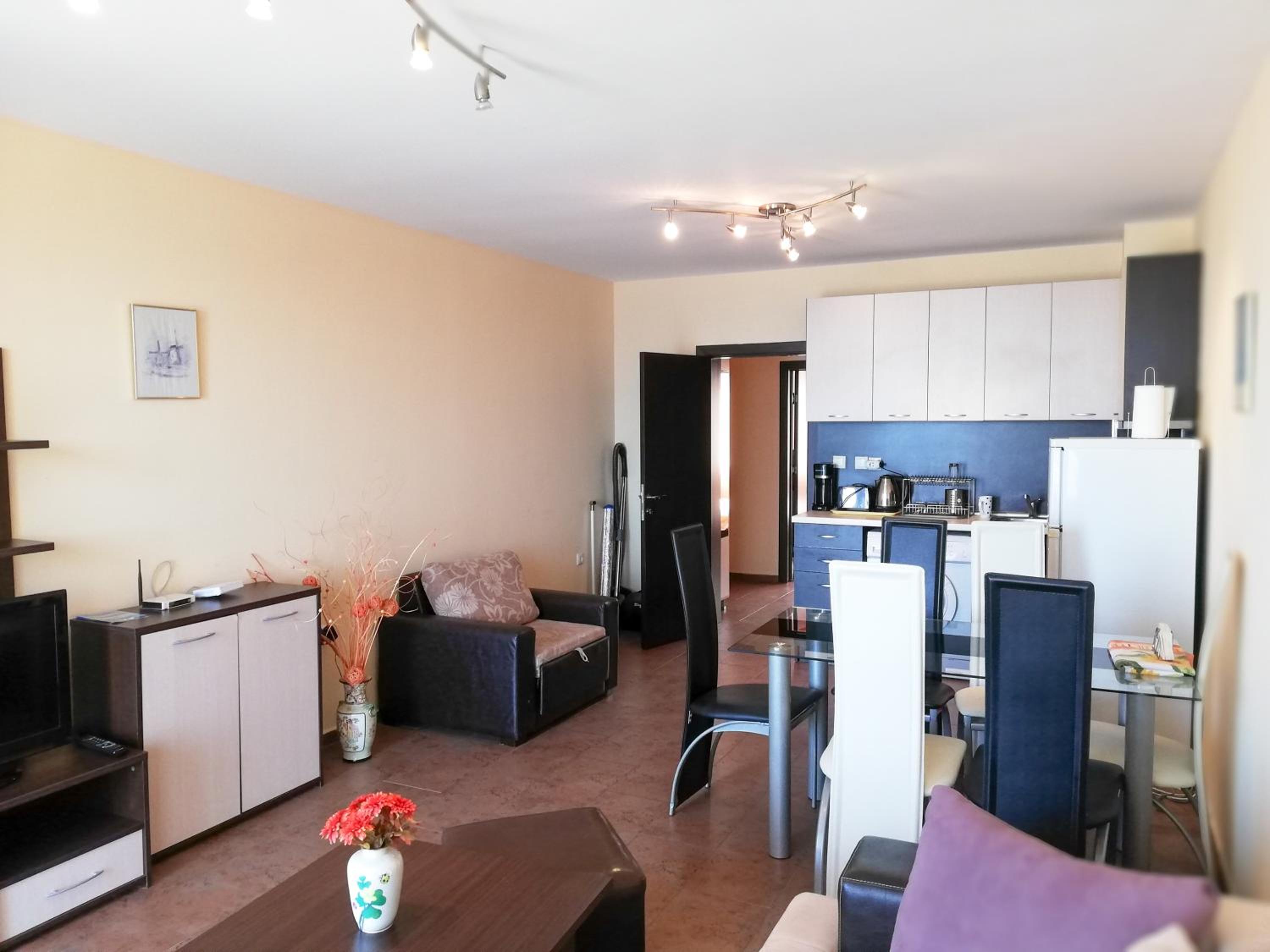 Akra Apartments