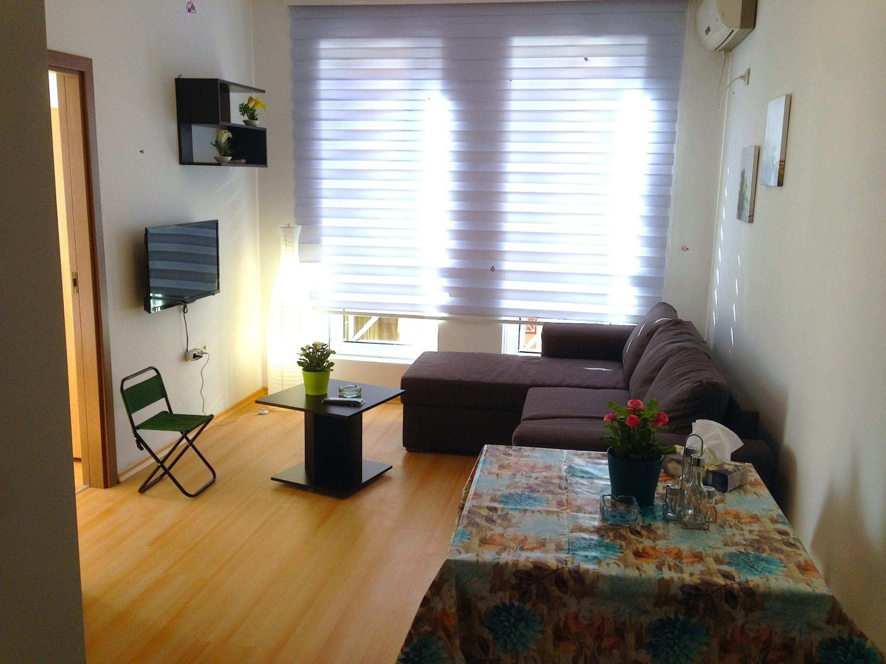 Sunny Day Apartments