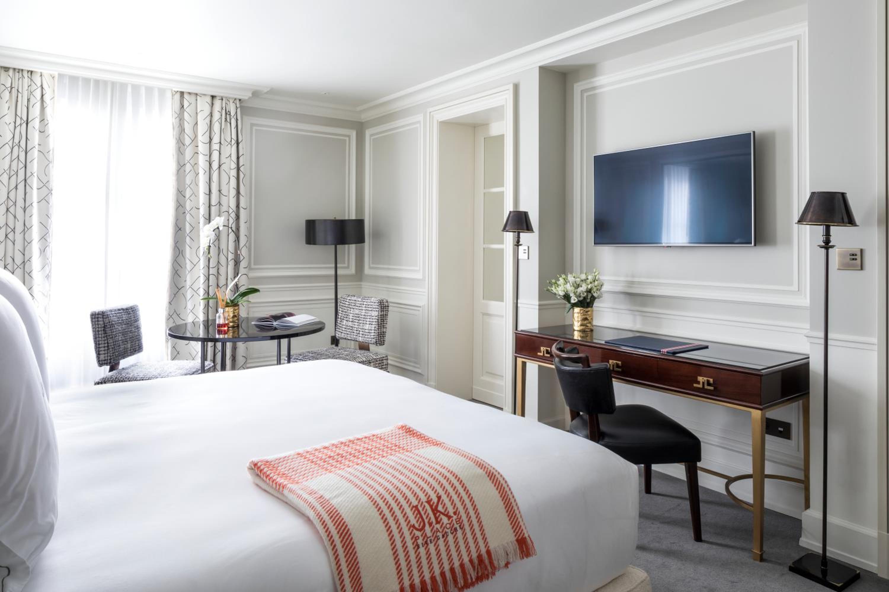 J.K. Place Paris 10