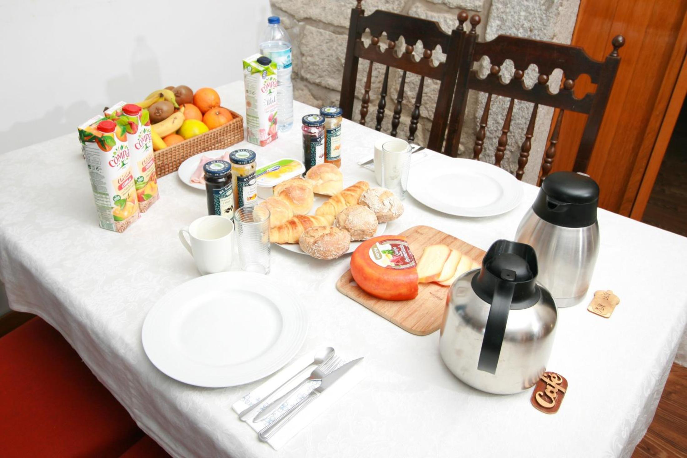 Dias House