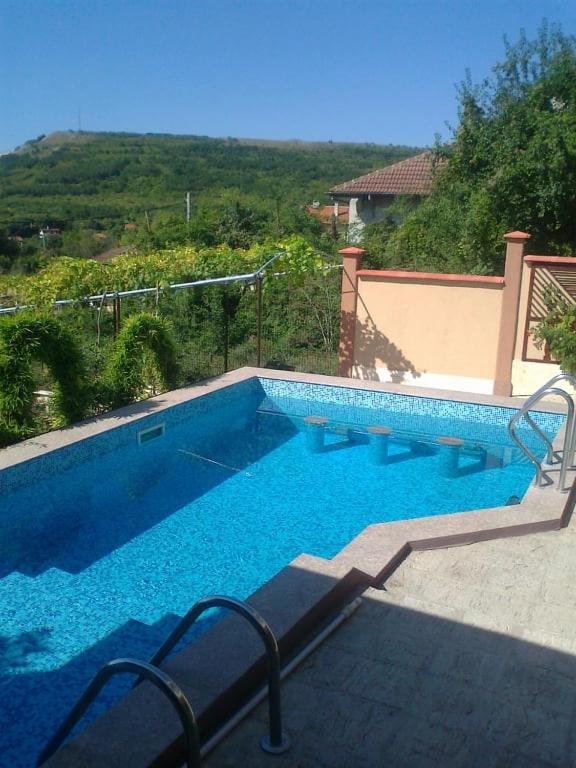 Villa "MEGGI" Ovcharovski Beach - Pool, Barbecue view 4