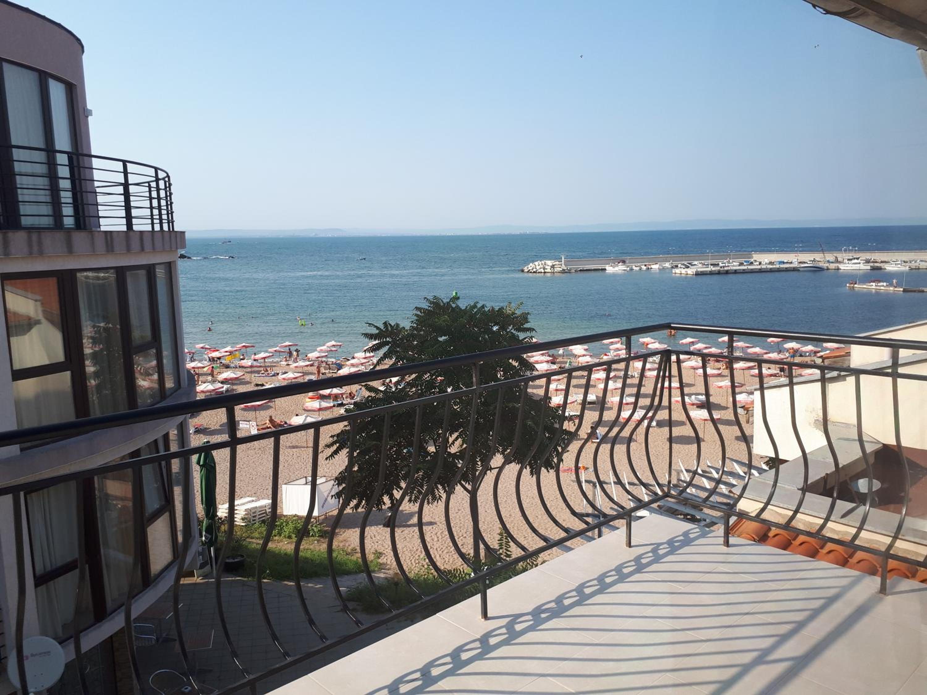 SB Seaside Residence view 3