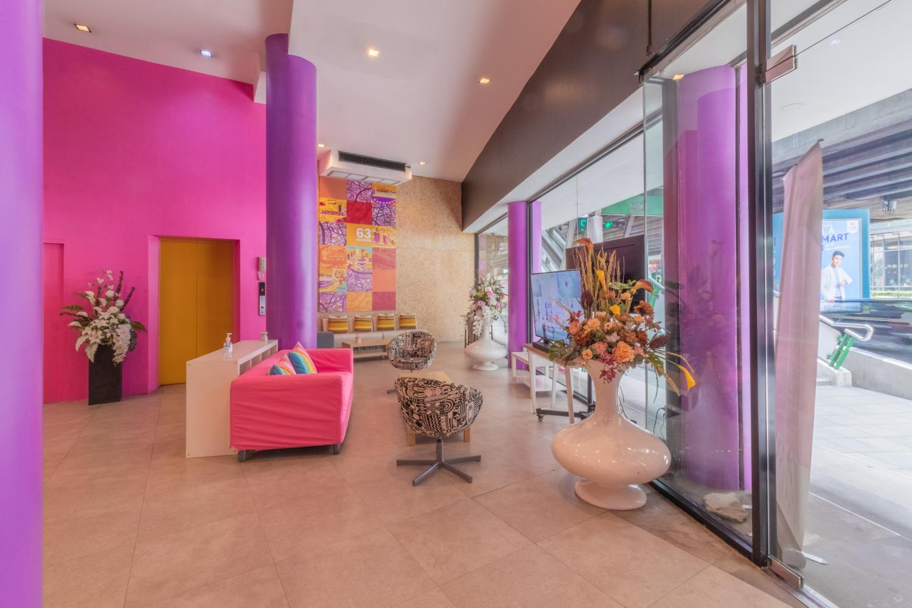 63 Bangkok Hotel - Image 3