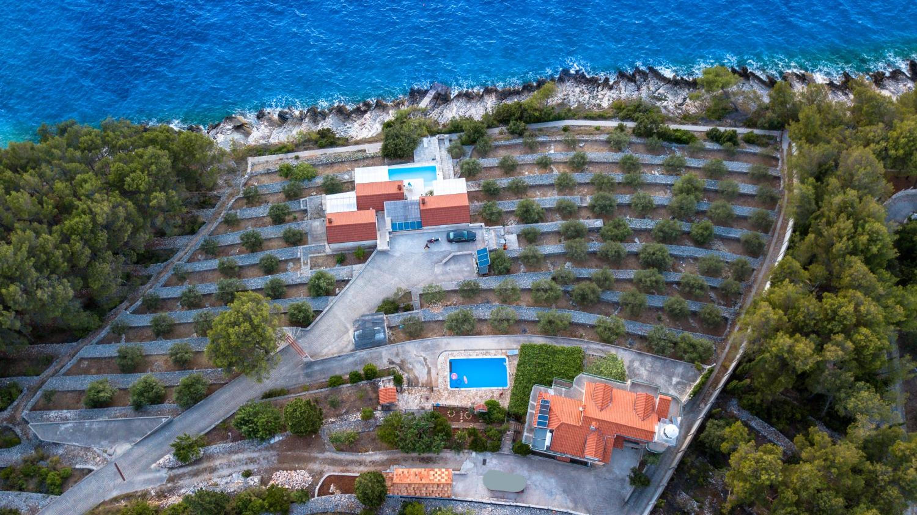 Unique seaside villa with pool view 2