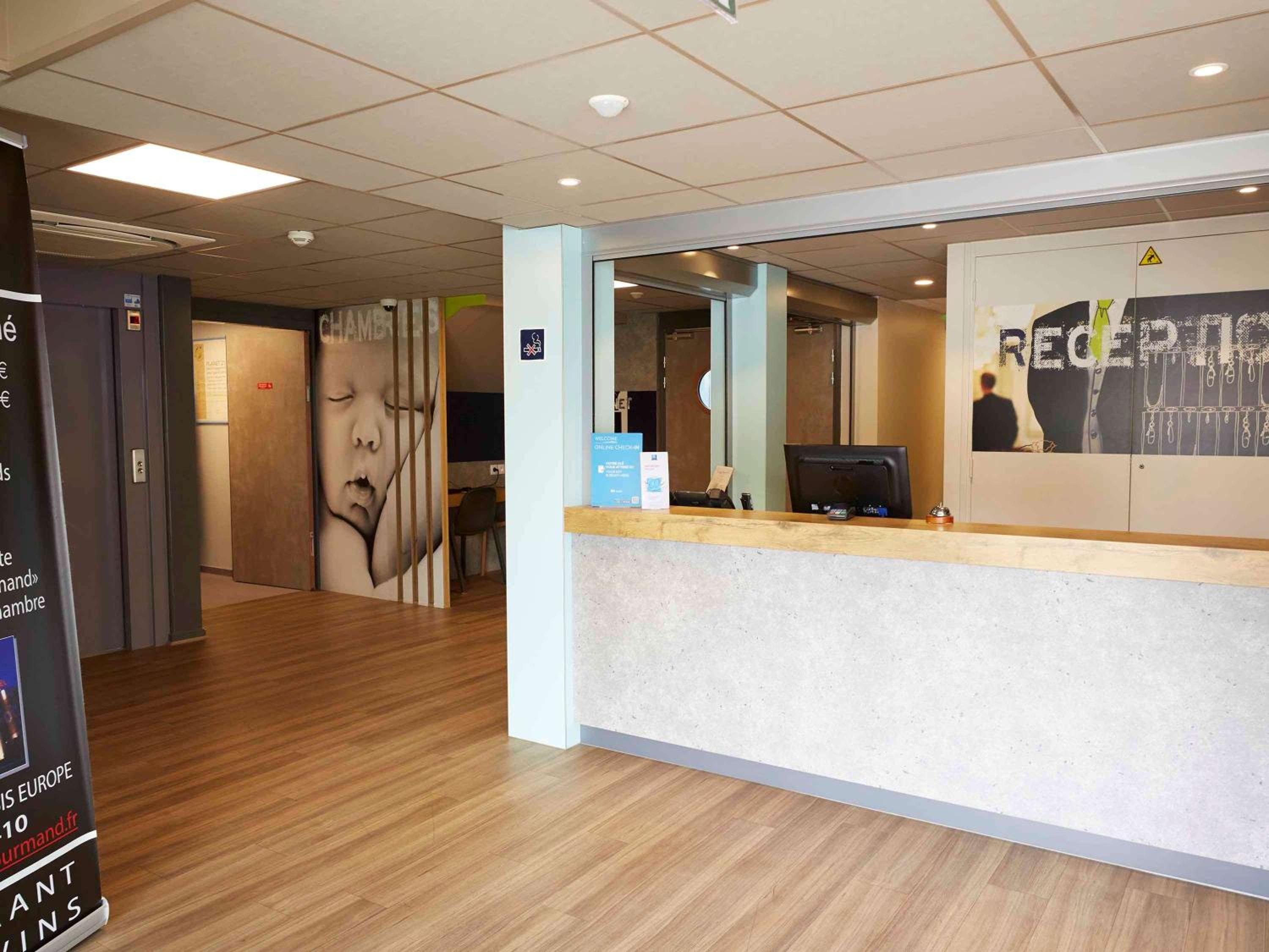 hotel reception