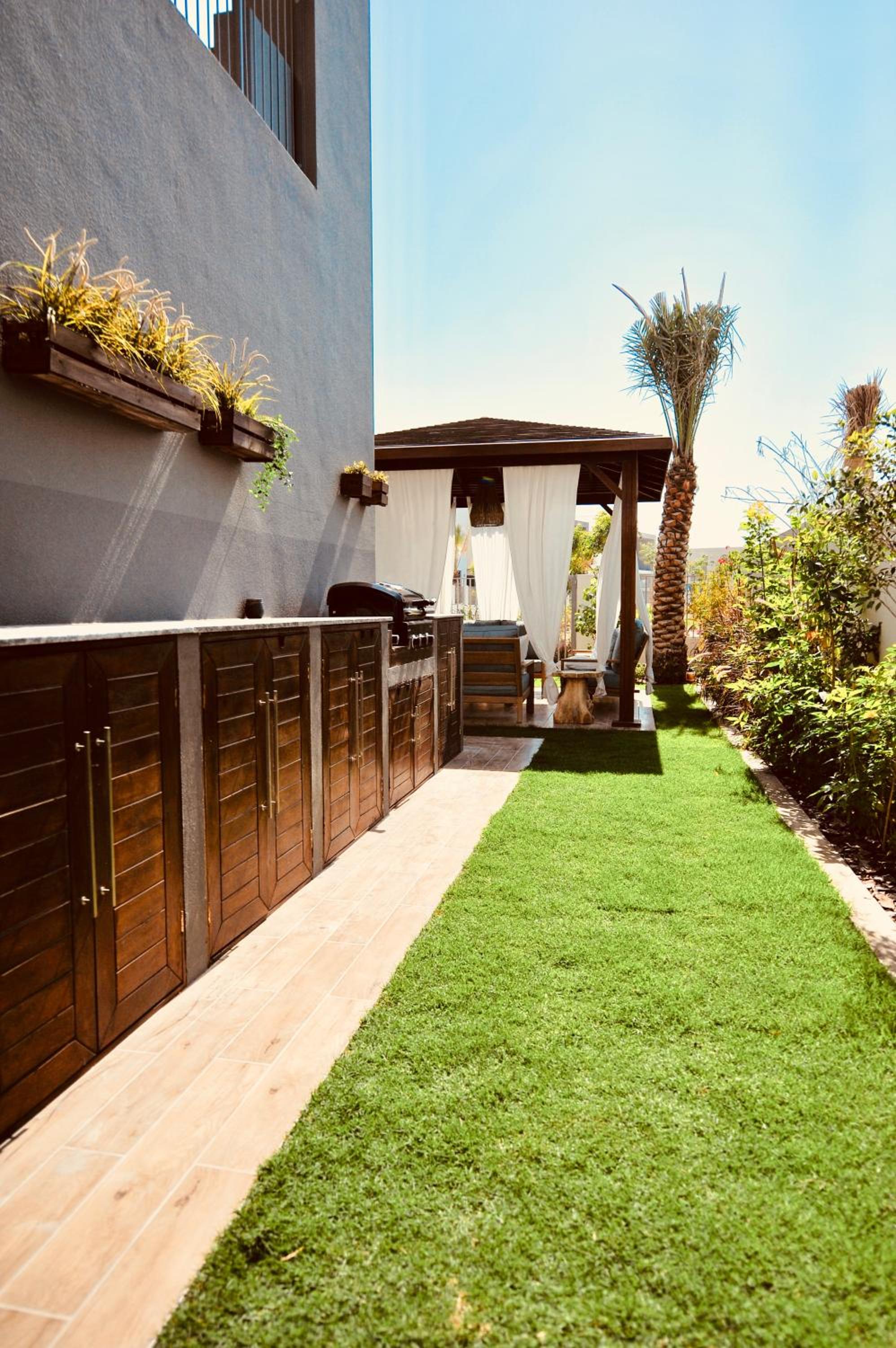 The Sunshine Villa
