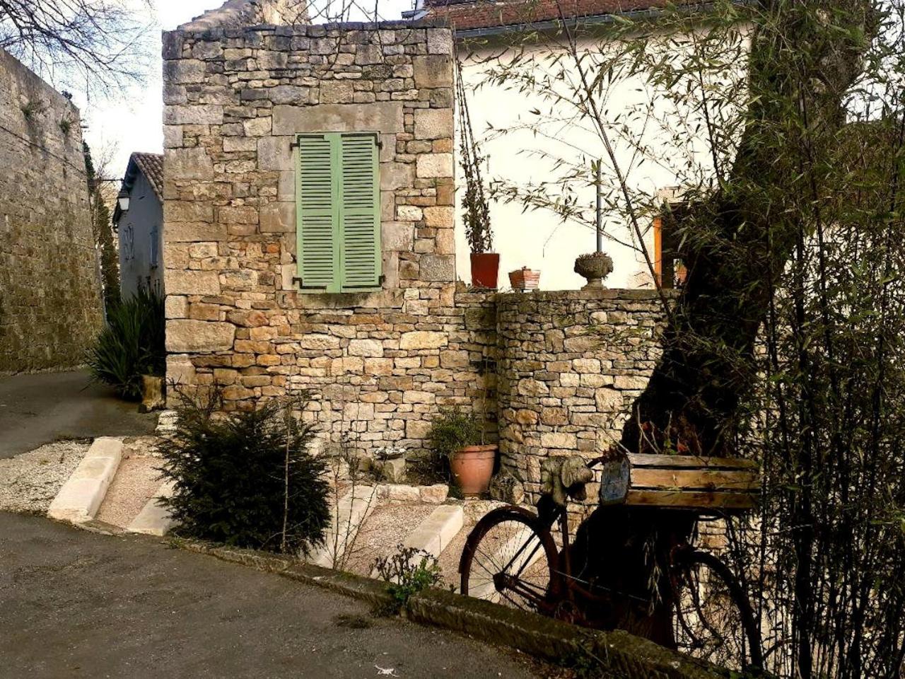 Photo 11