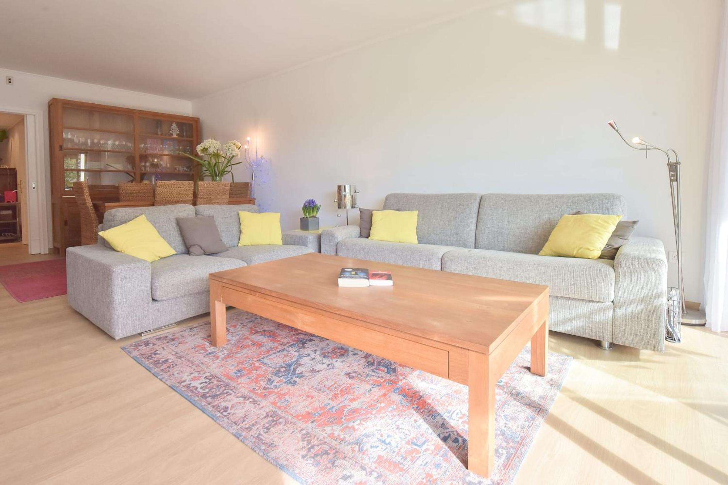 2-bedroom apartment with a residential pool