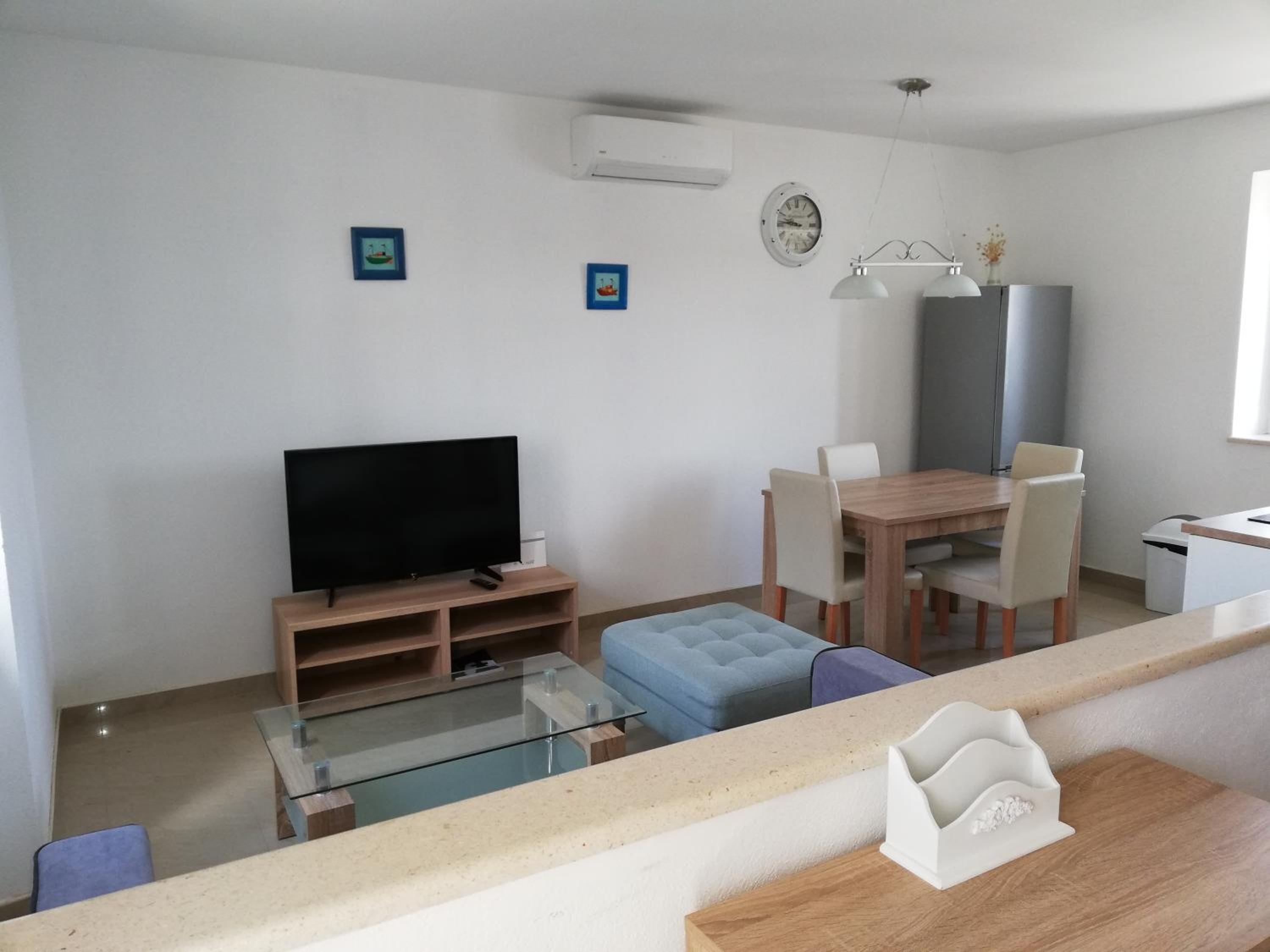 Apartman Postira Rot view 4