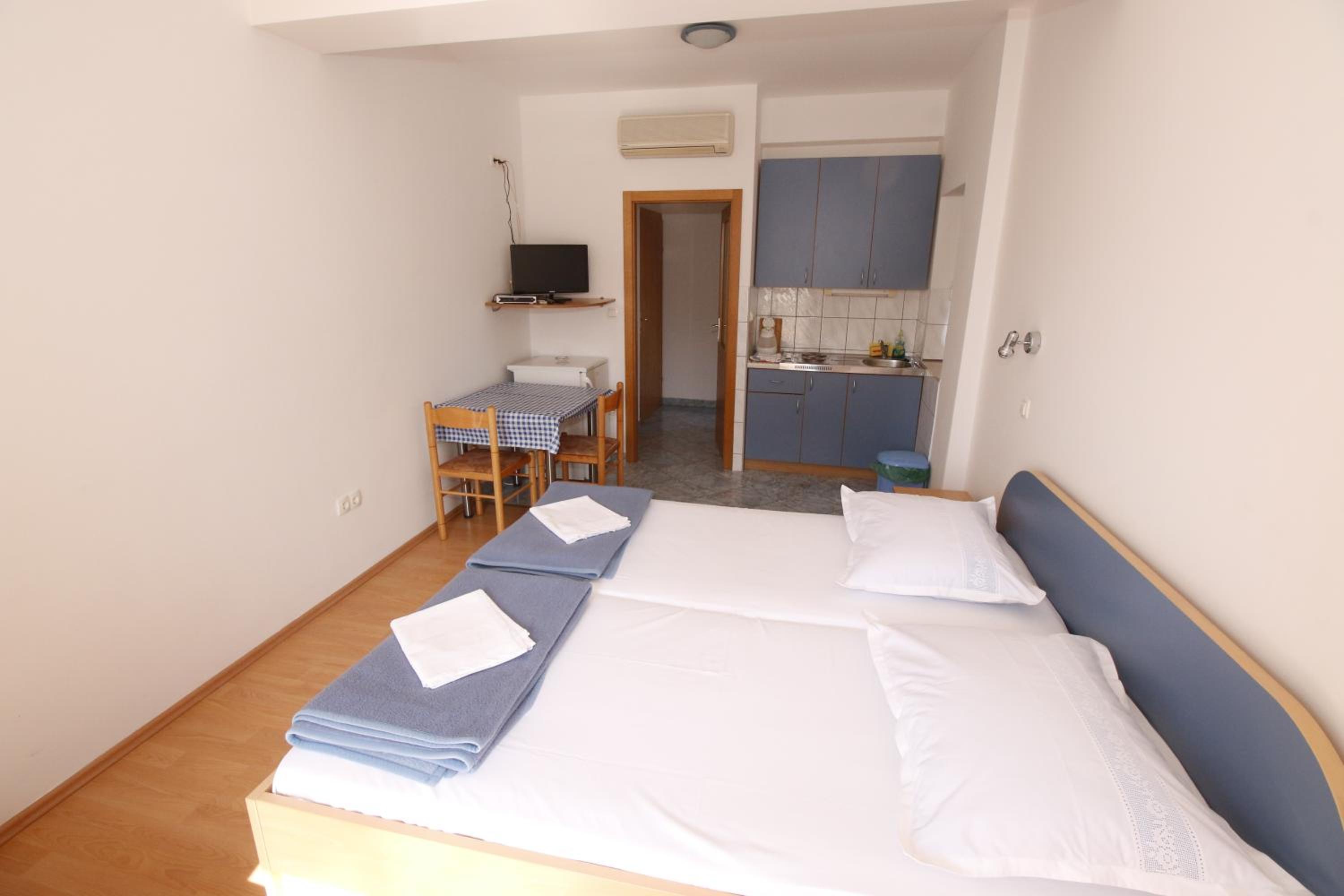 Omis - Michy Apartments view 3