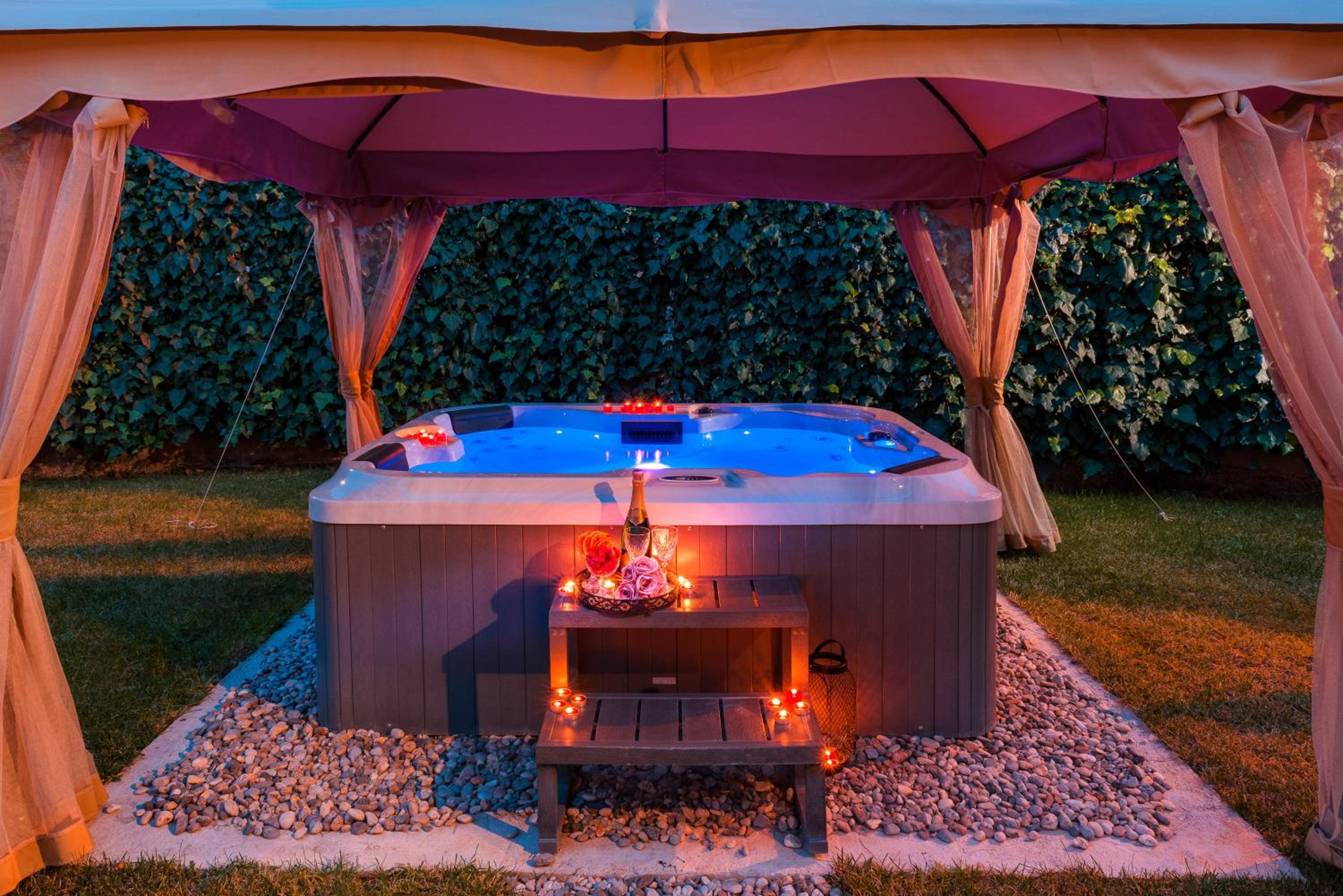 Hotel Villa Roko- The Spacious Luxury