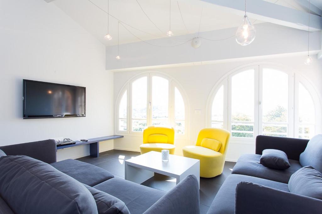Top floor2 beds w/sea wiew