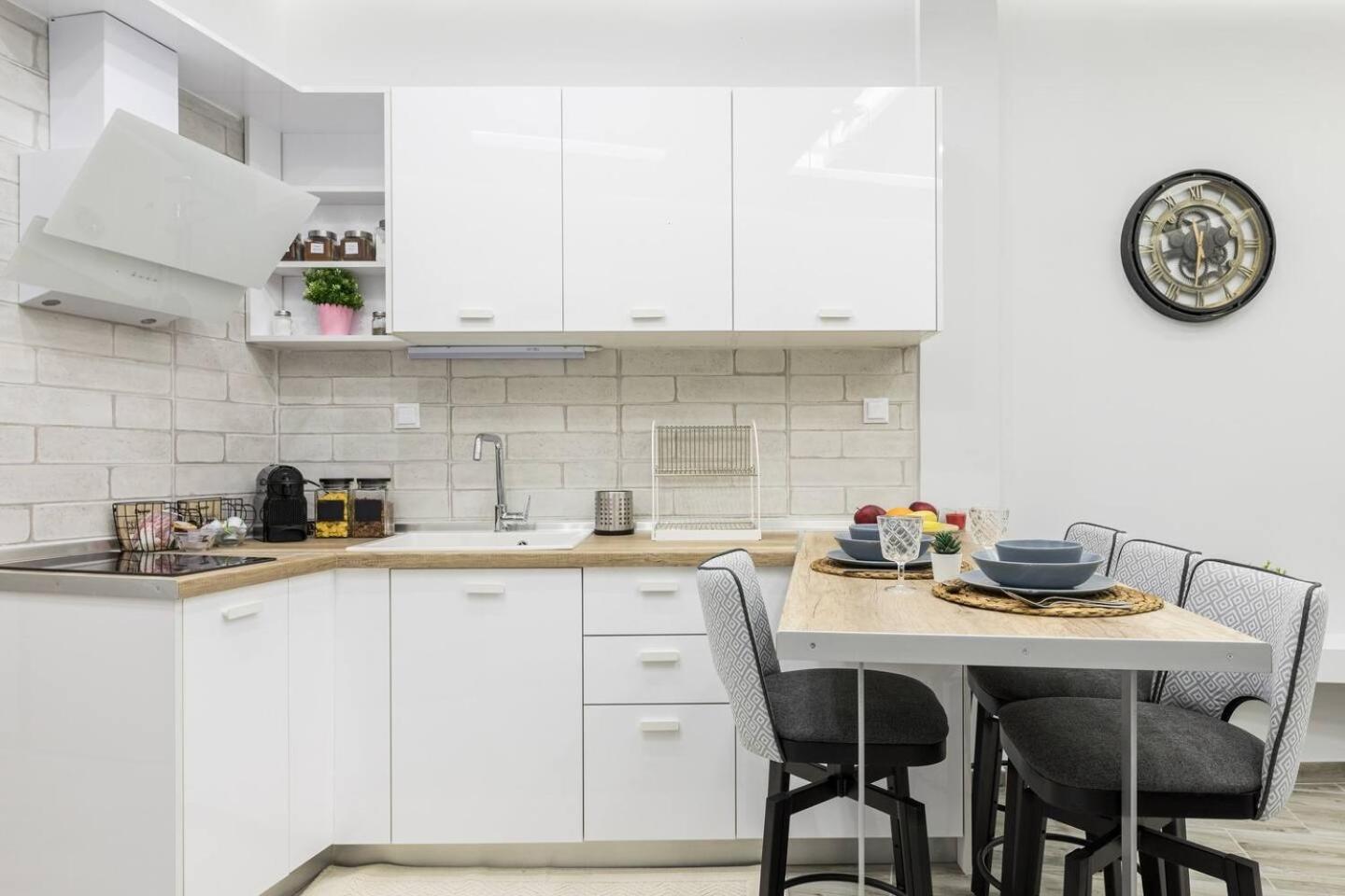 J&T Central Apartment