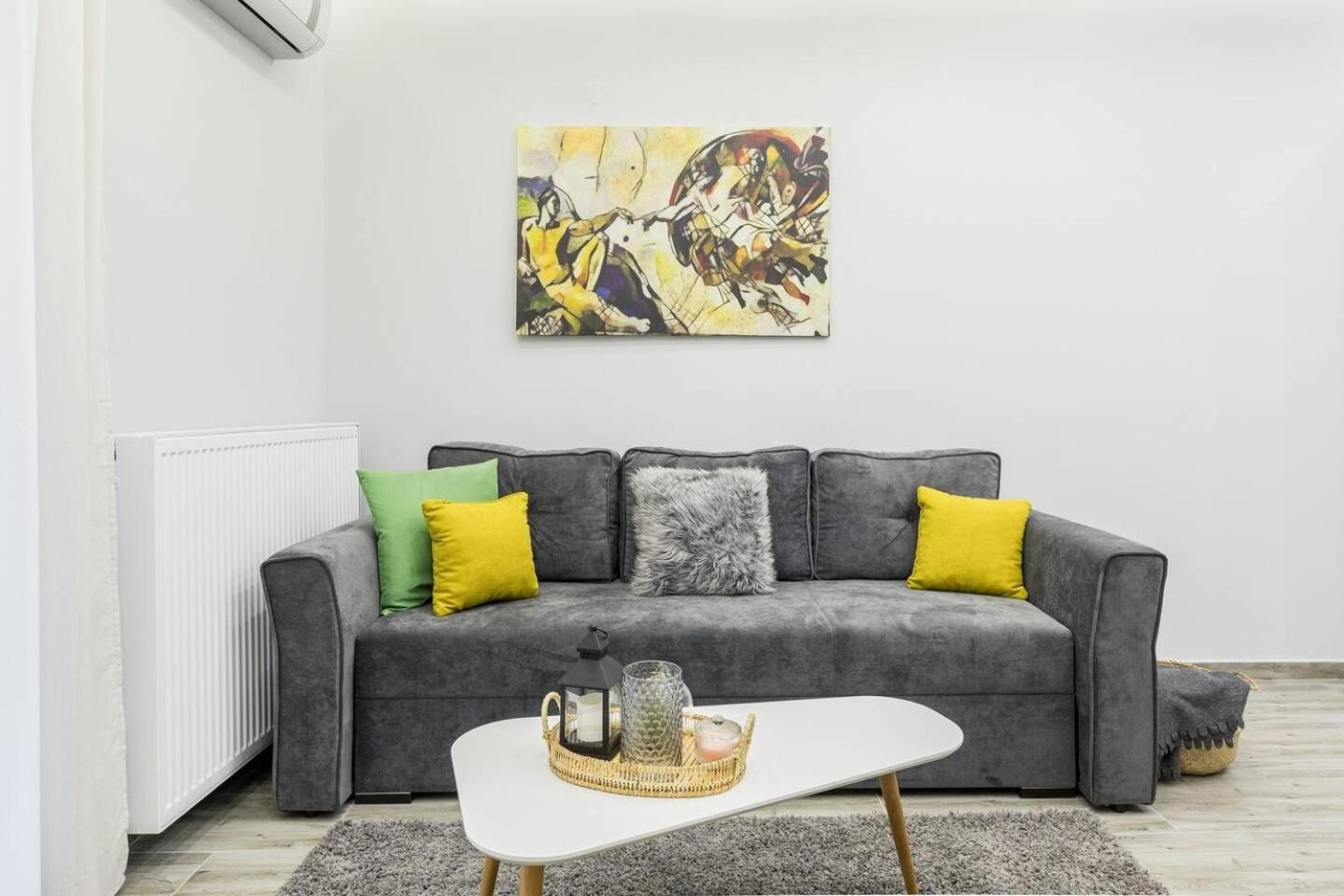 J&T Central Apartment