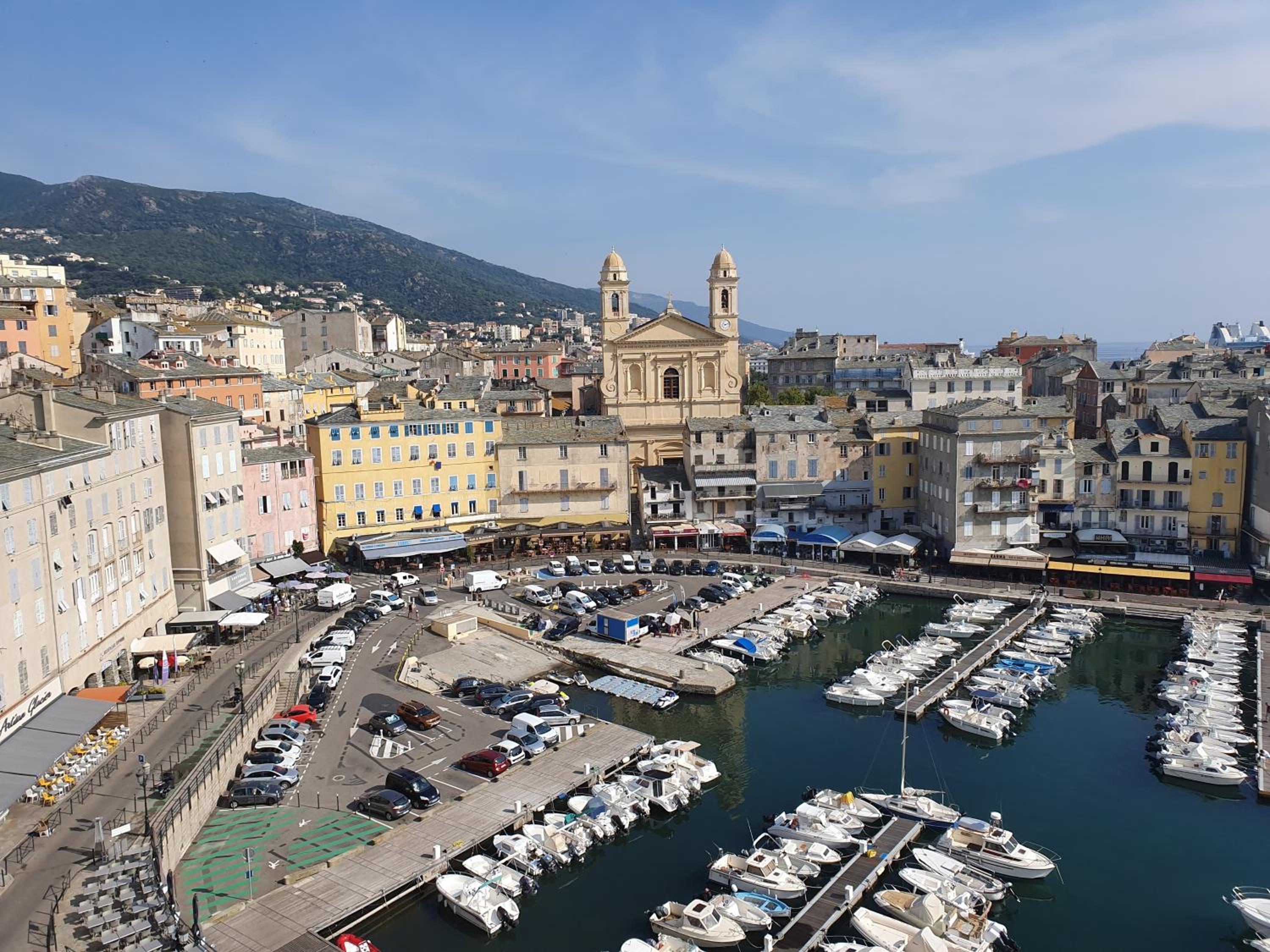 Appartement de charme citadelle Bastia view 4