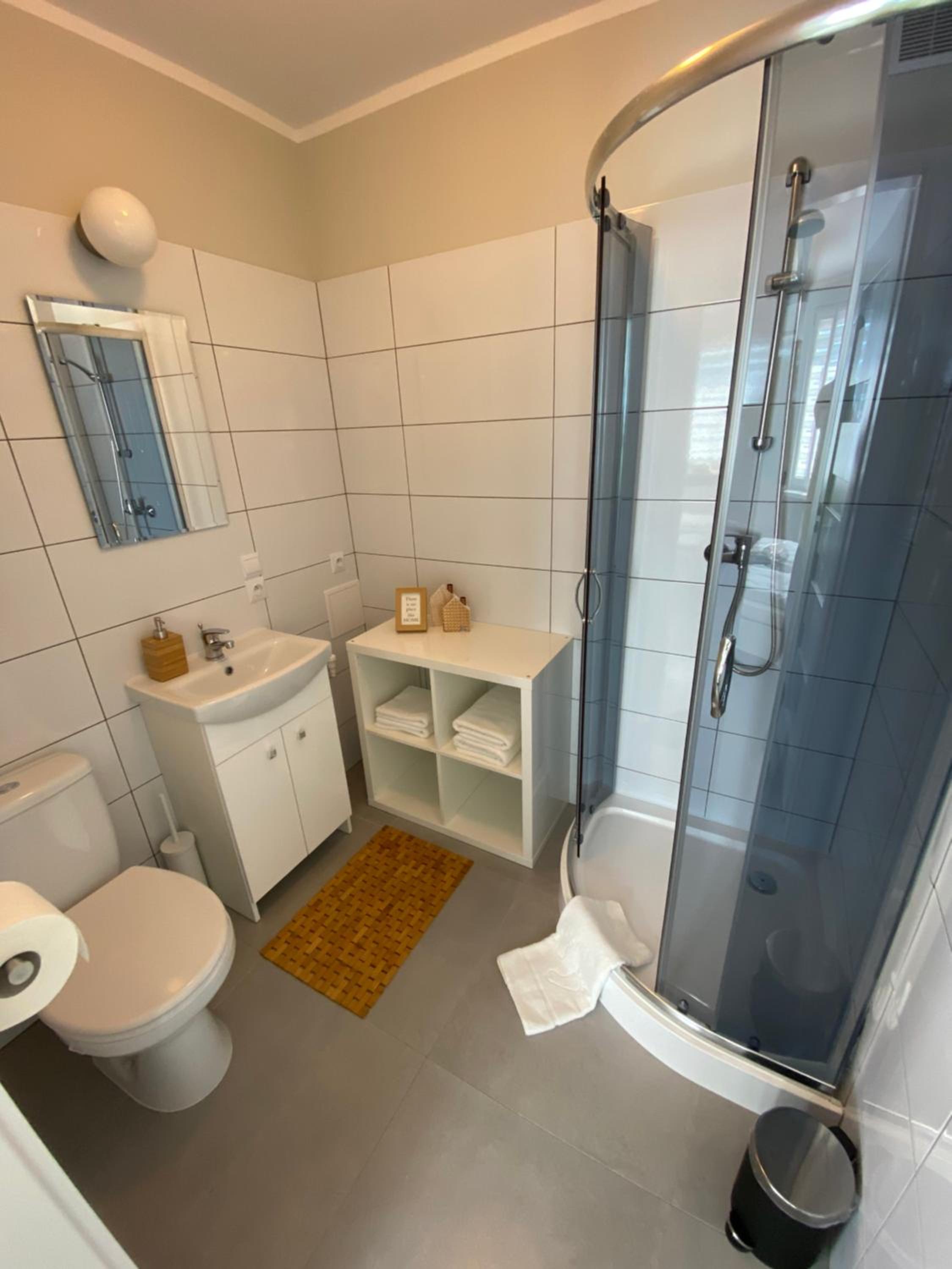 APARTAMENT OŚ. BŁĘKITNE 10H view 3