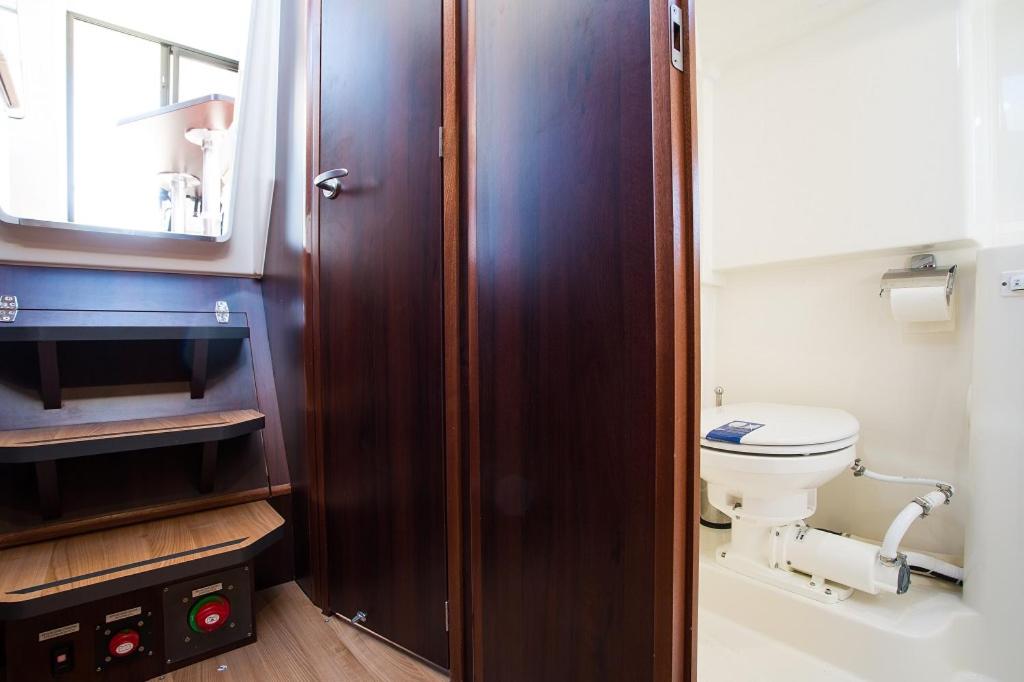 Jacht motorowy Platinum 989 Flybridge