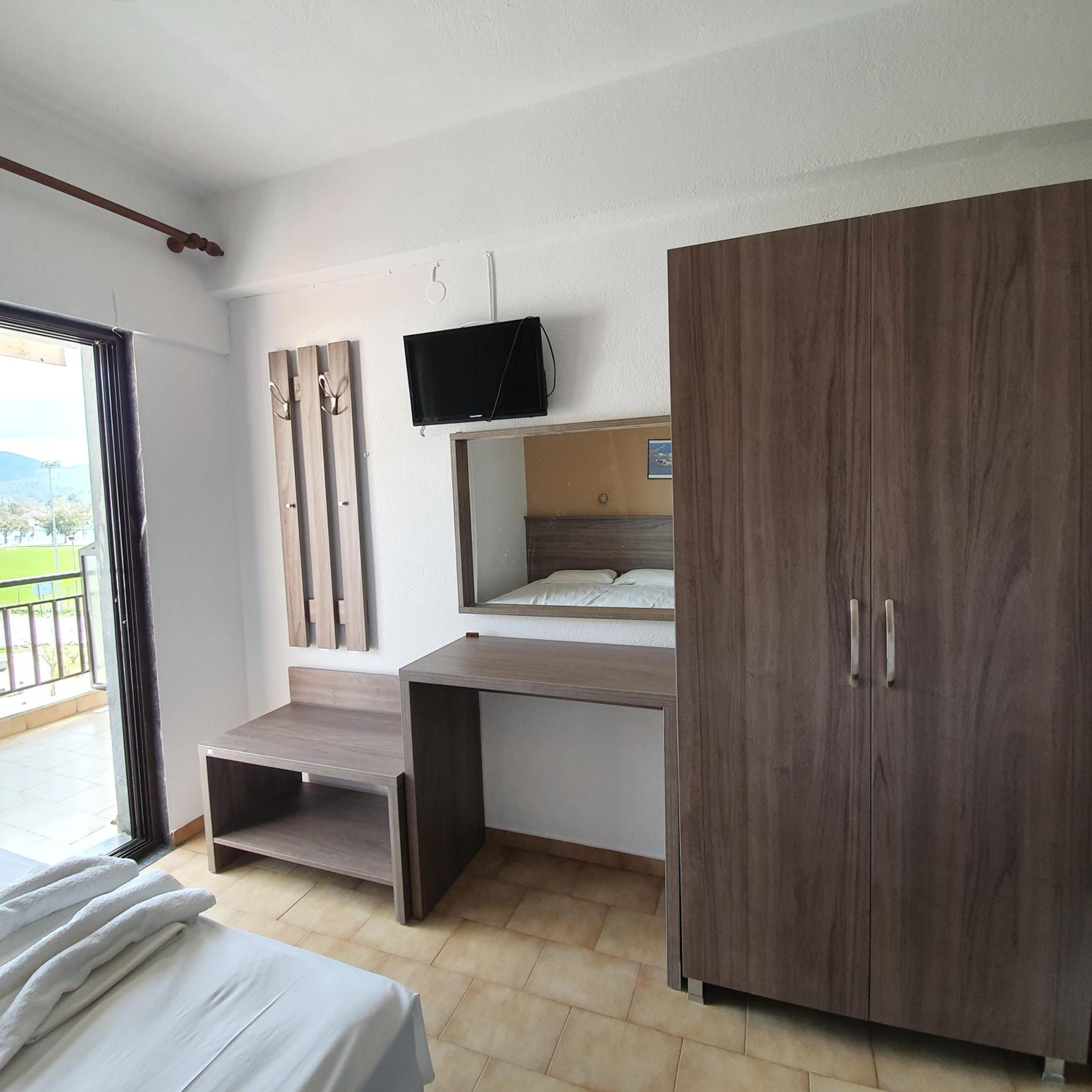 Photo 24
