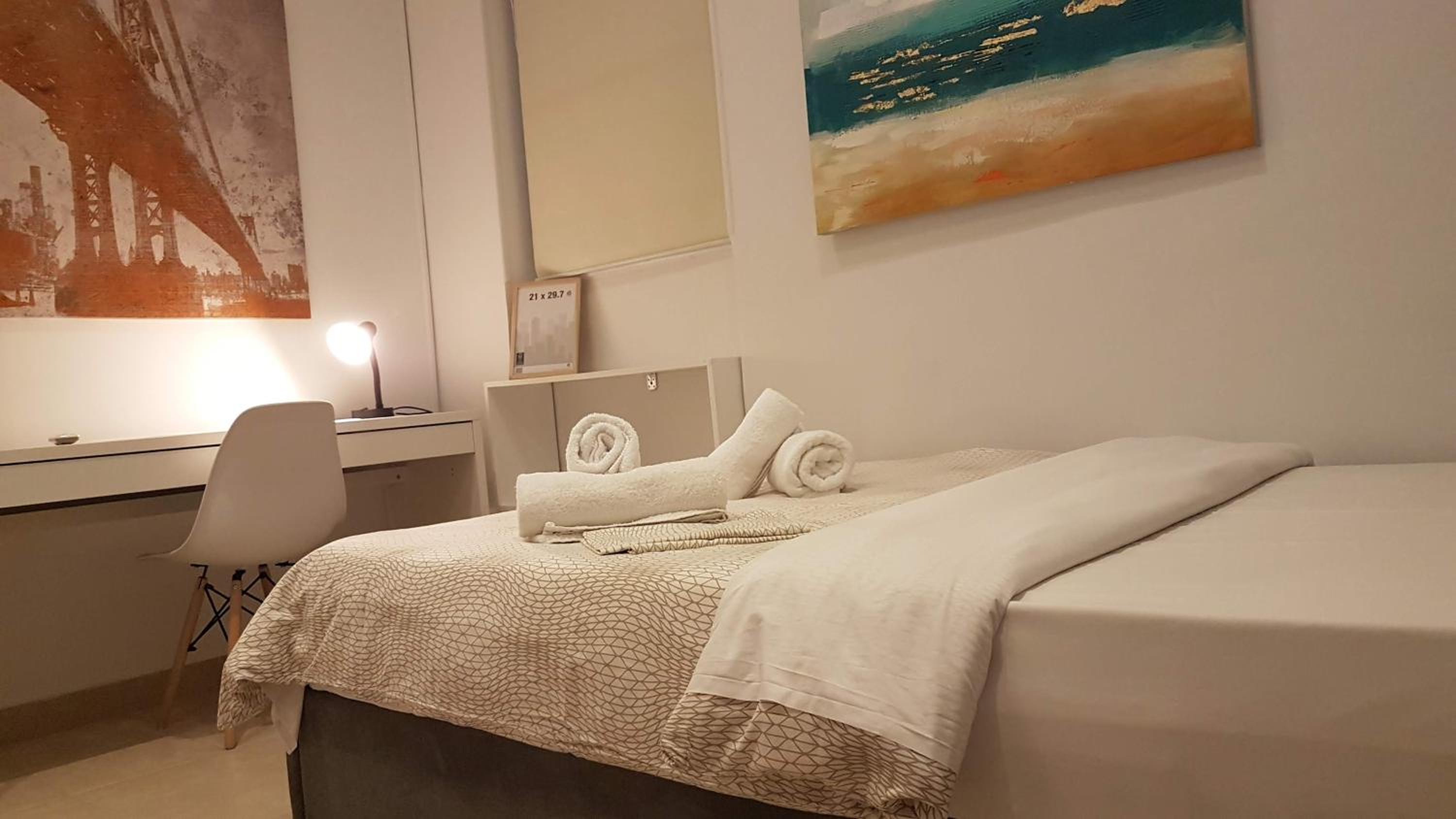 Ionian Apartment- Athens Center, 6 BD, 2.5 BATH