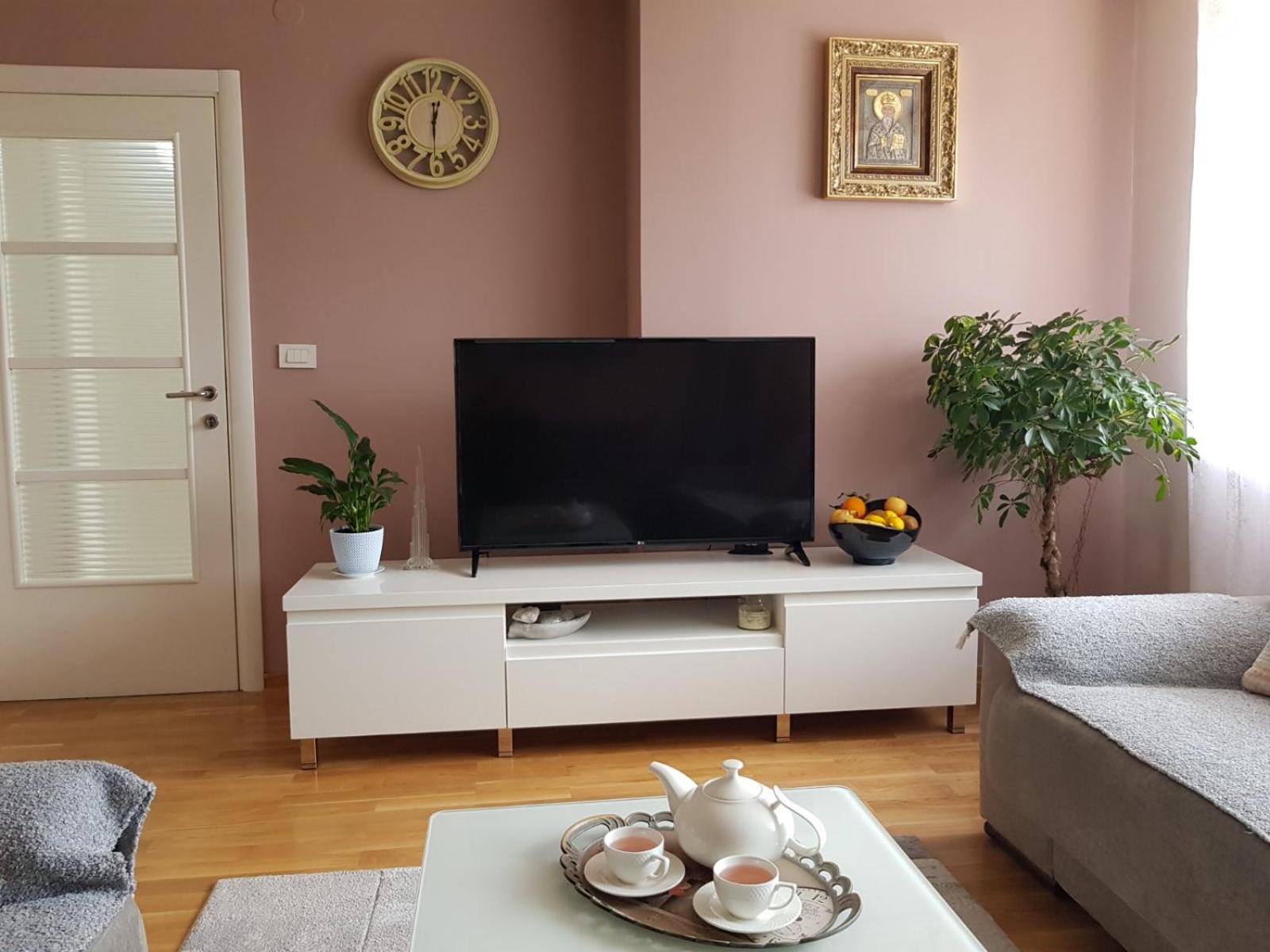 Modern Apartment Doris