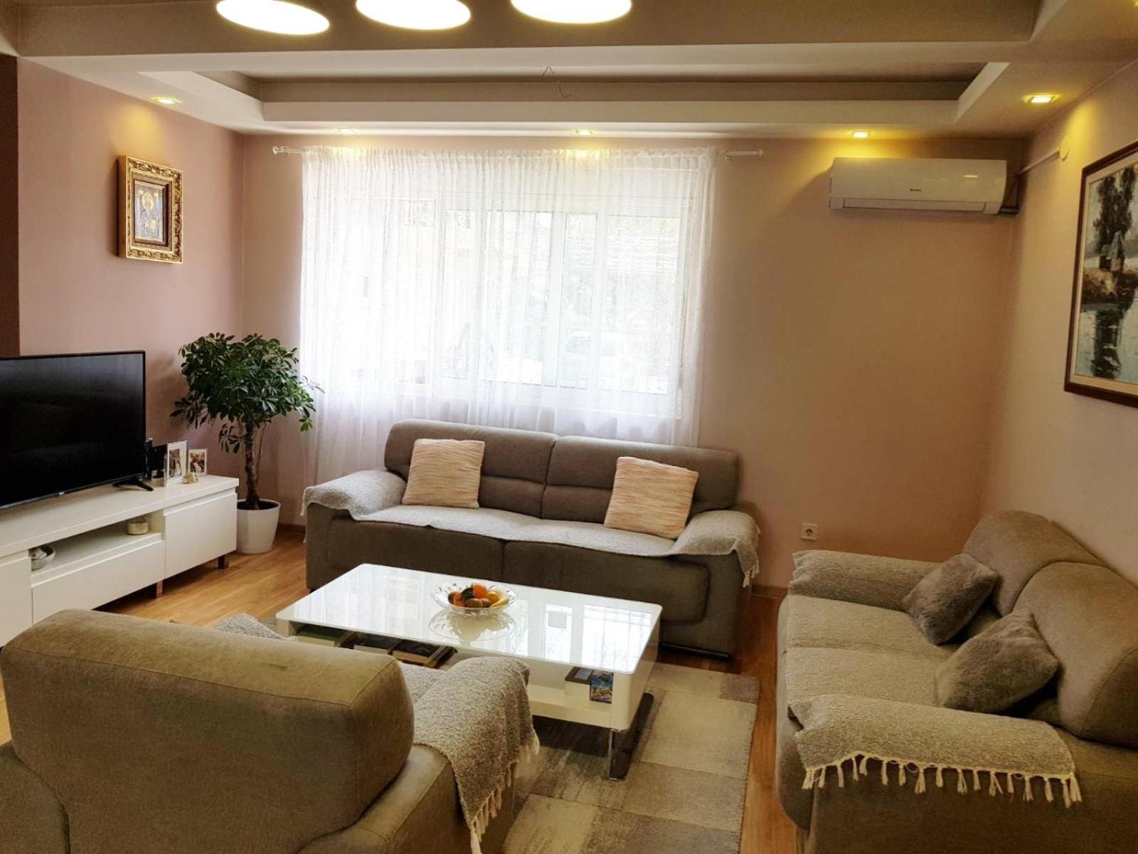 Modern Apartment Doris