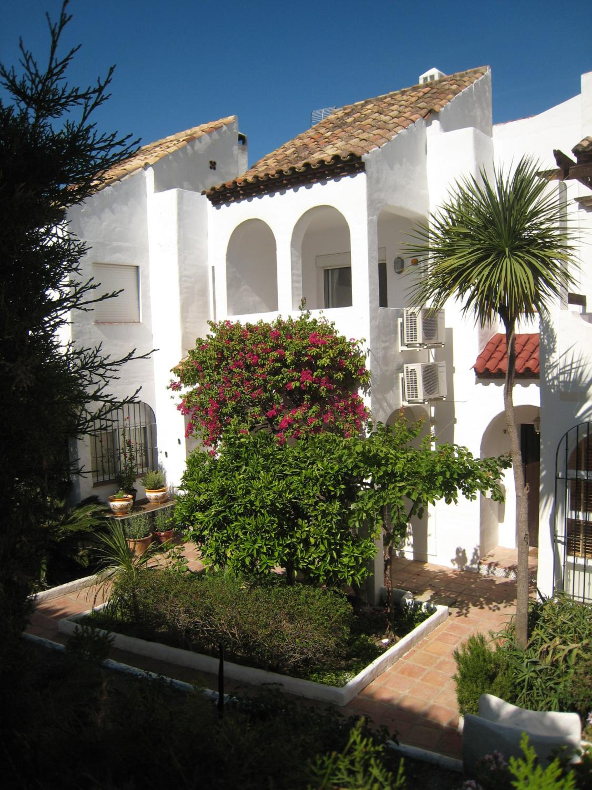 Beautiful Town House With Air Conditioning In Secure Urbanisation. Internet. - main view