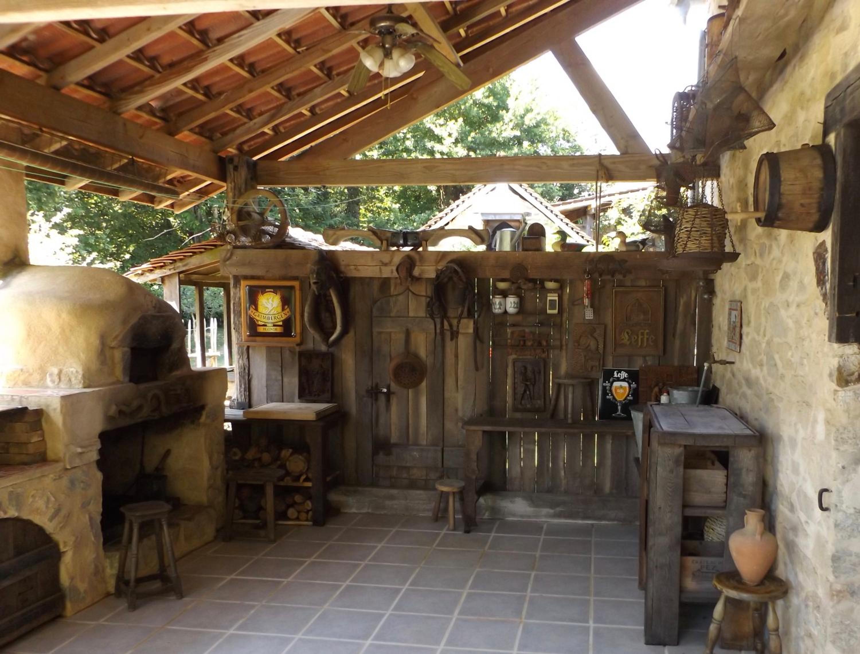 Cottage in Dordogne view 2