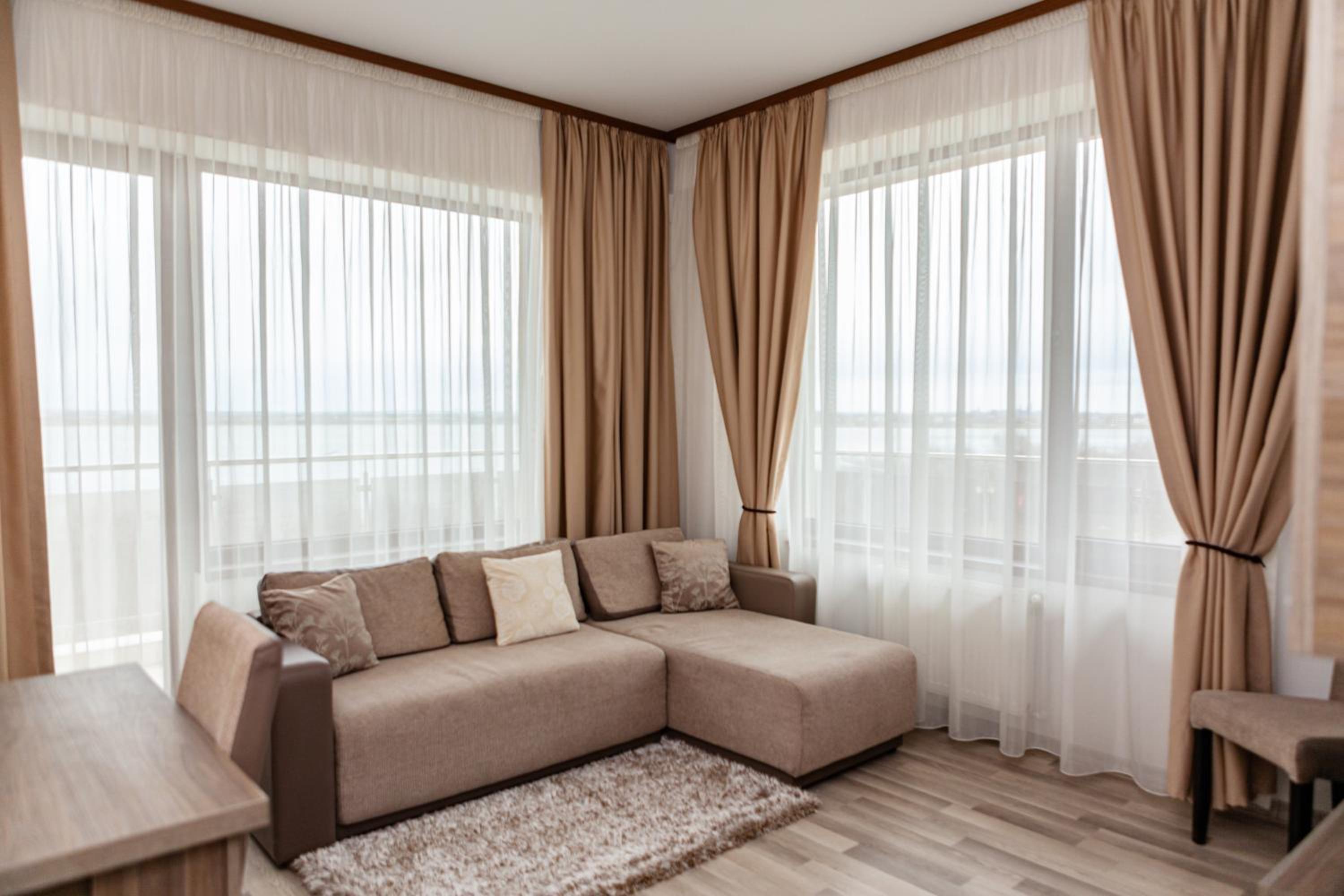 Summerland Sea View Apartment view 4