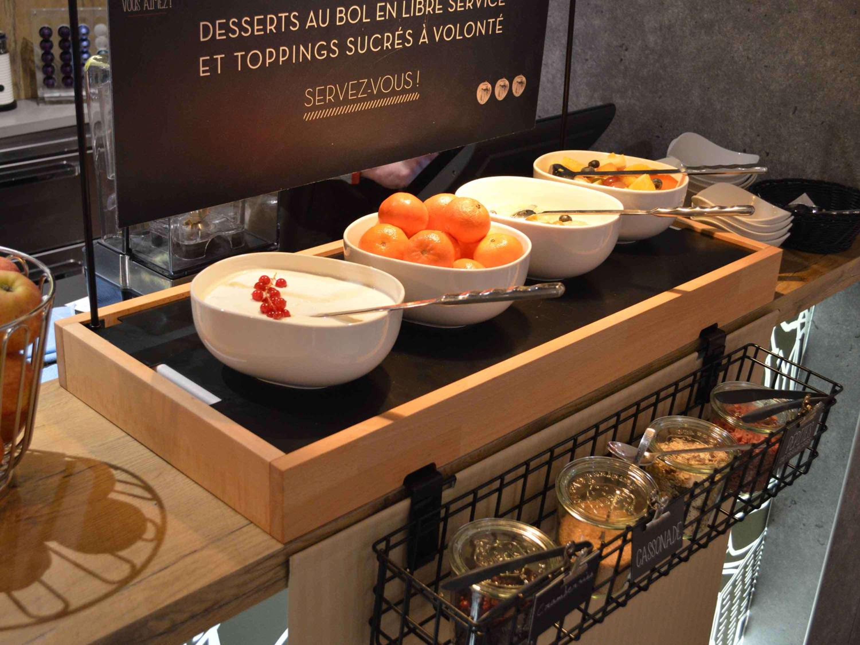 breakfast buffet
