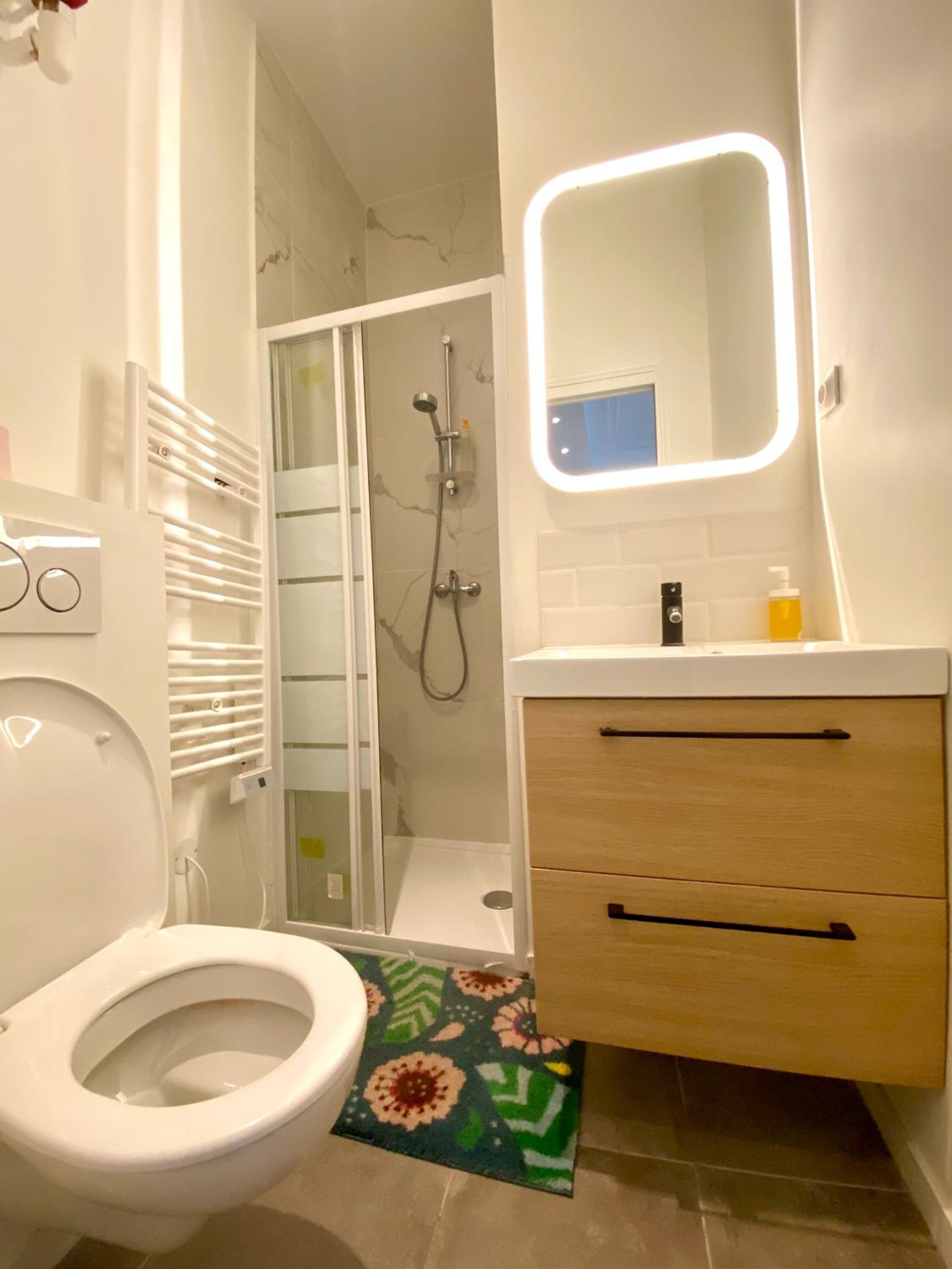 ARC DE TRIOMPHE-CARNOT Luxury & Design