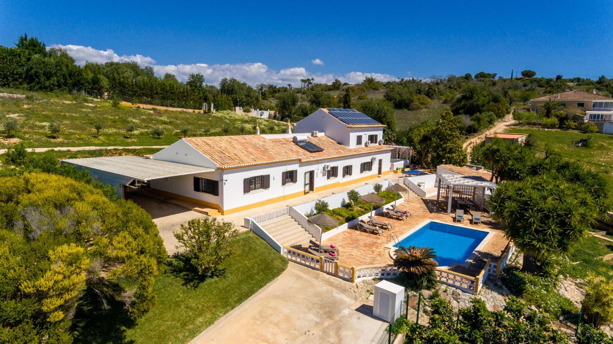 Casa Katarina - Private Villa - Heated pool - Free Wifi - Air Con