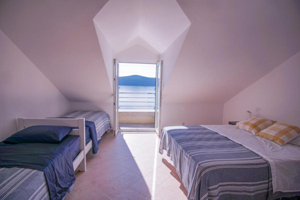 3 Bedroom Beach House with private sea access