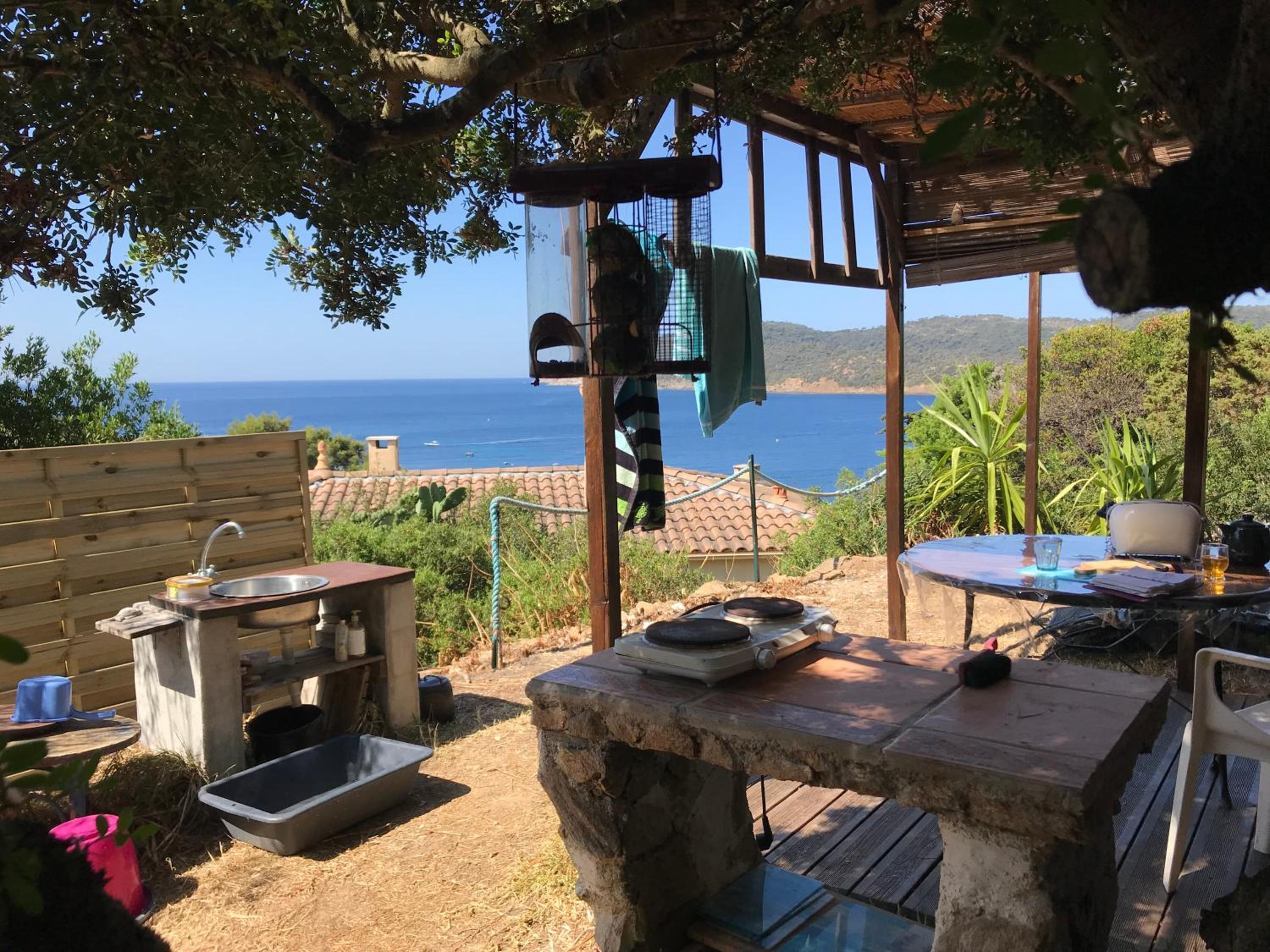 RC d'un Cabanon écologique ile du levant Naturiste