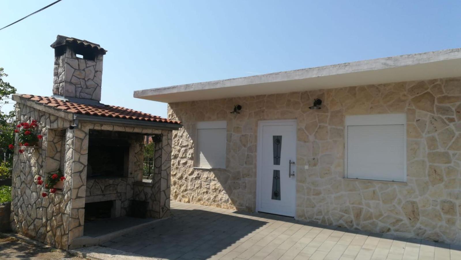 Ana i Ljubo view 2