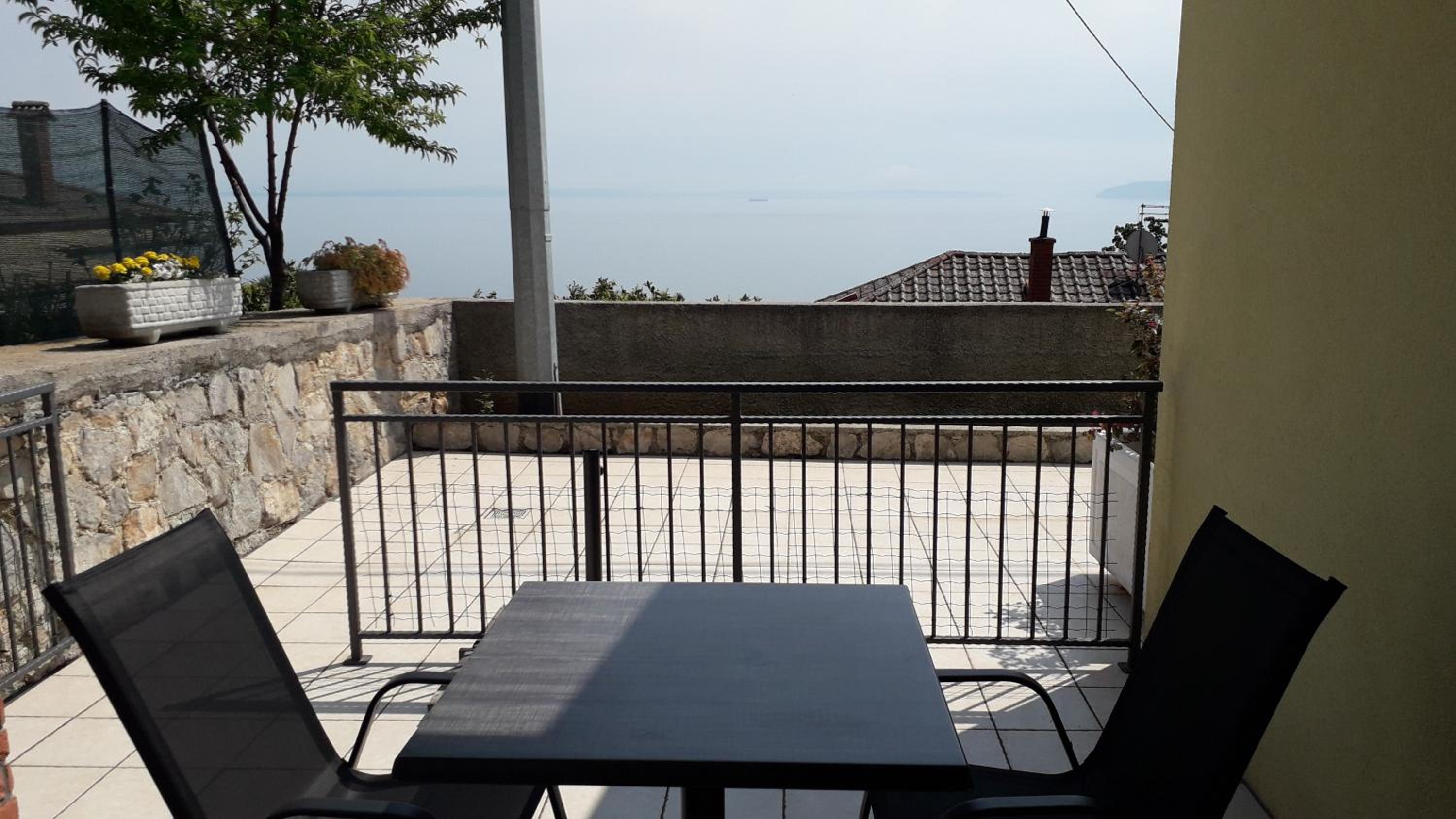 Studio Laura view 5